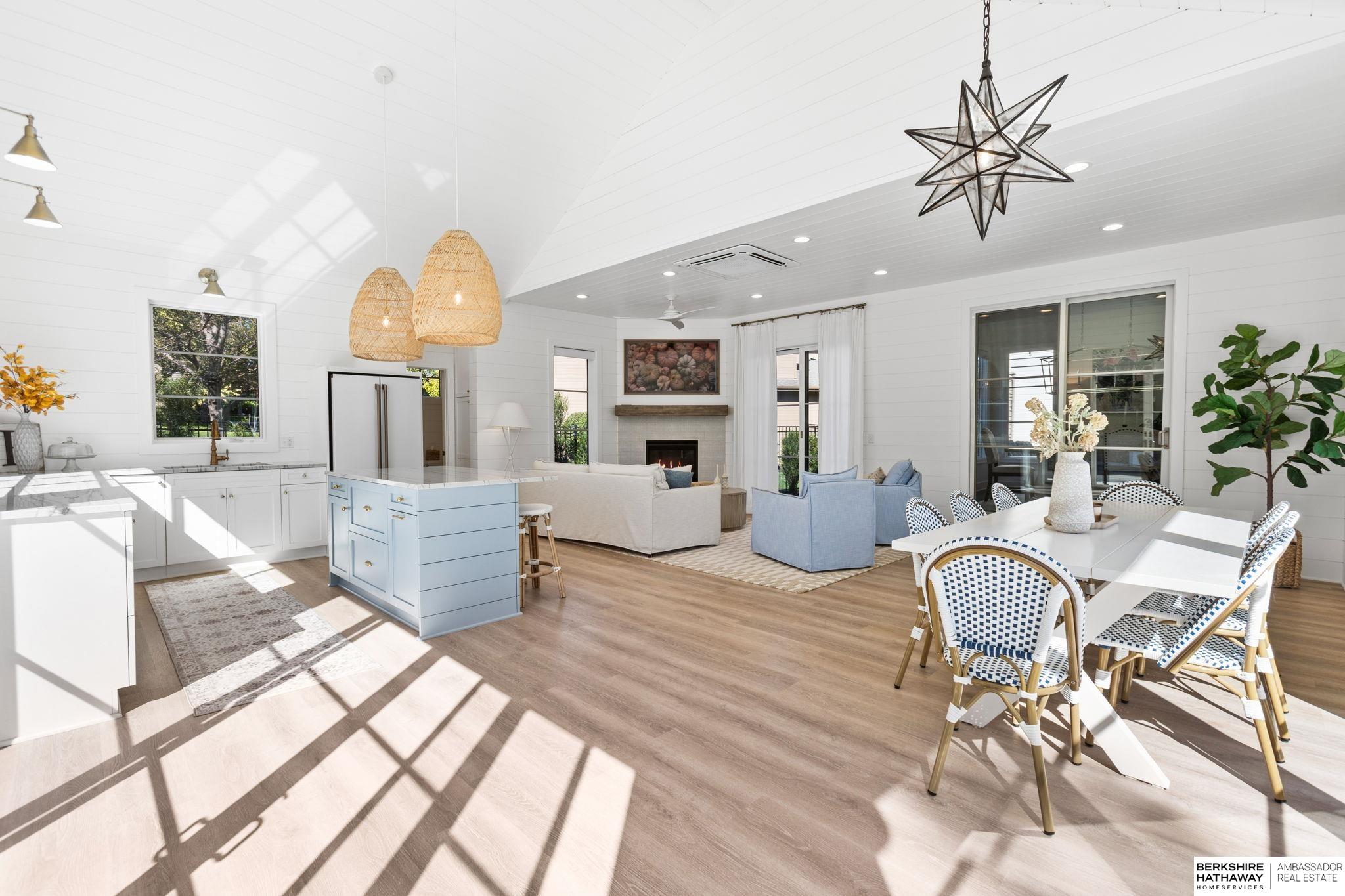 Omaha, Nebraska 68130, United States, 5 Bedrooms Bedrooms, ,5 BathroomsBathrooms,Residential,Active,229175