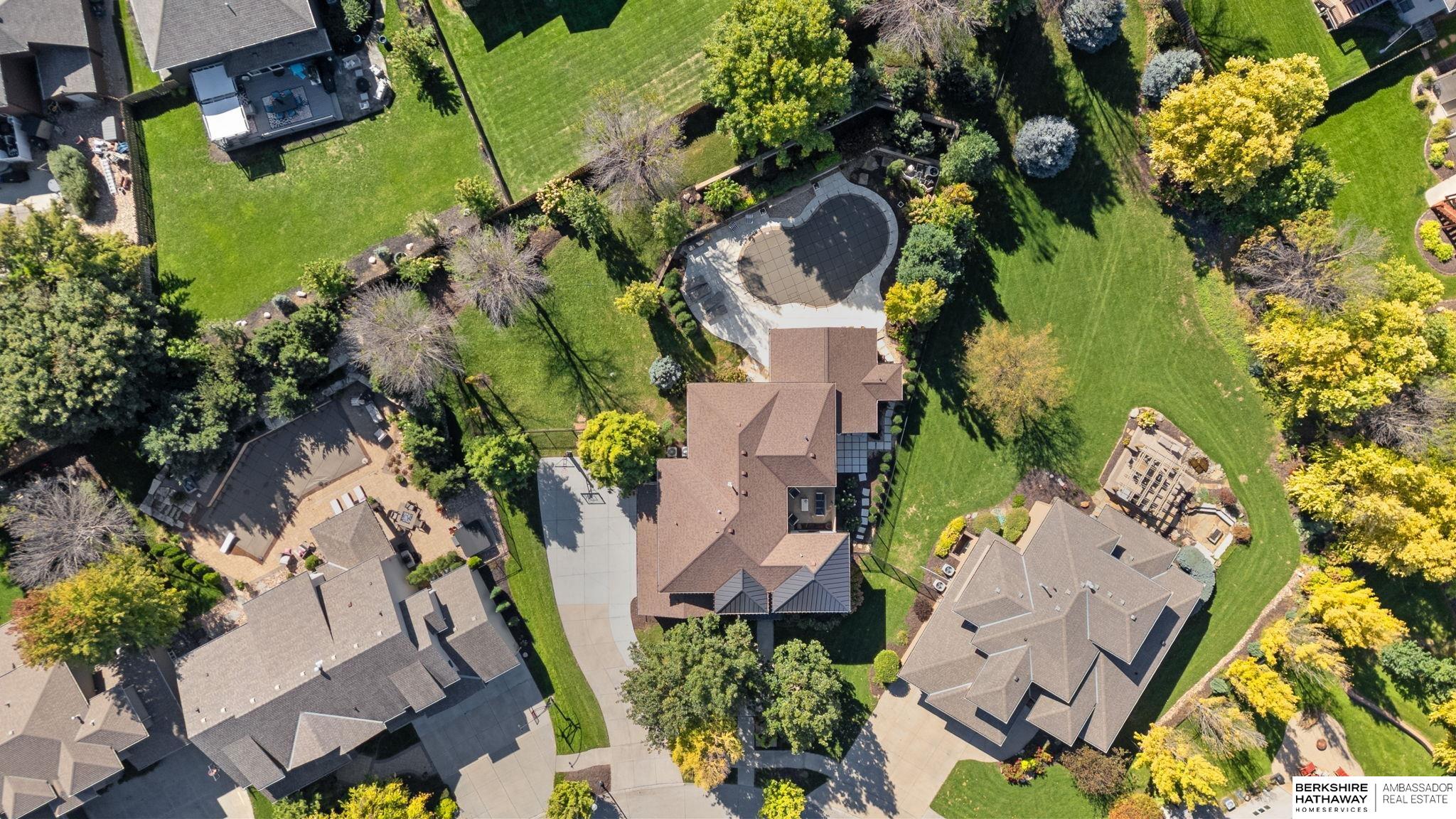 Omaha, Nebraska 68130, United States, 5 Bedrooms Bedrooms, ,5 BathroomsBathrooms,Residential,Active,229175