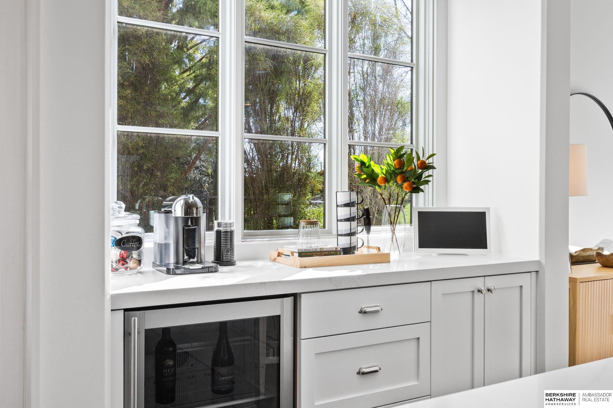 Omaha, Nebraska 68130, United States, 5 Bedrooms Bedrooms, ,5 BathroomsBathrooms,Residential,Active,229175