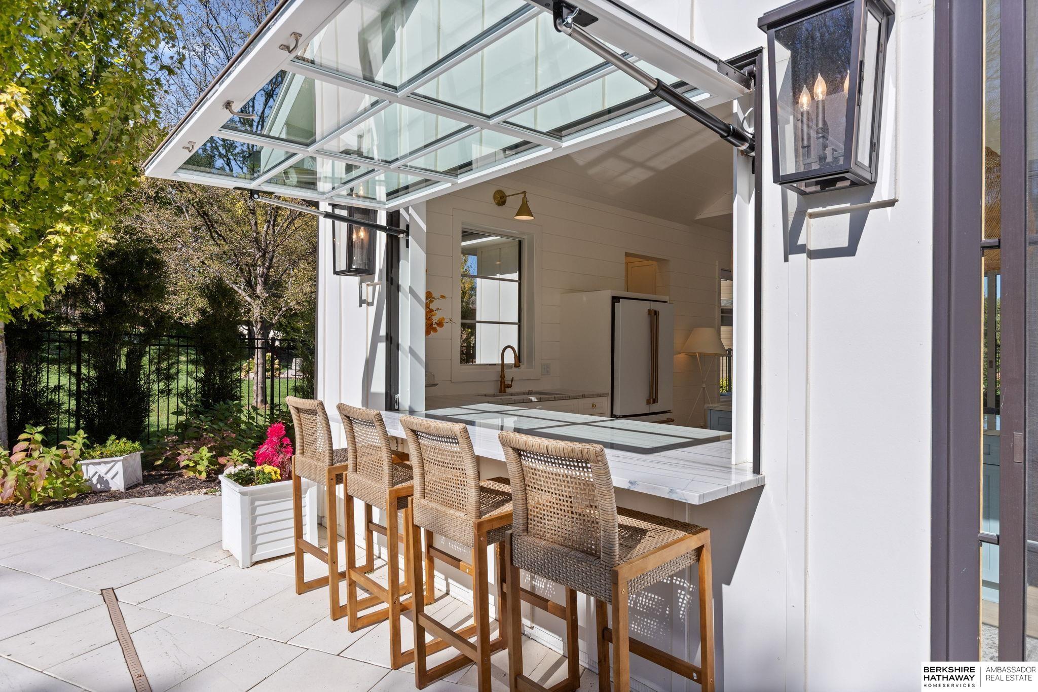 Omaha, Nebraska 68130, United States, 5 Bedrooms Bedrooms, ,5 BathroomsBathrooms,Residential,Active,229175