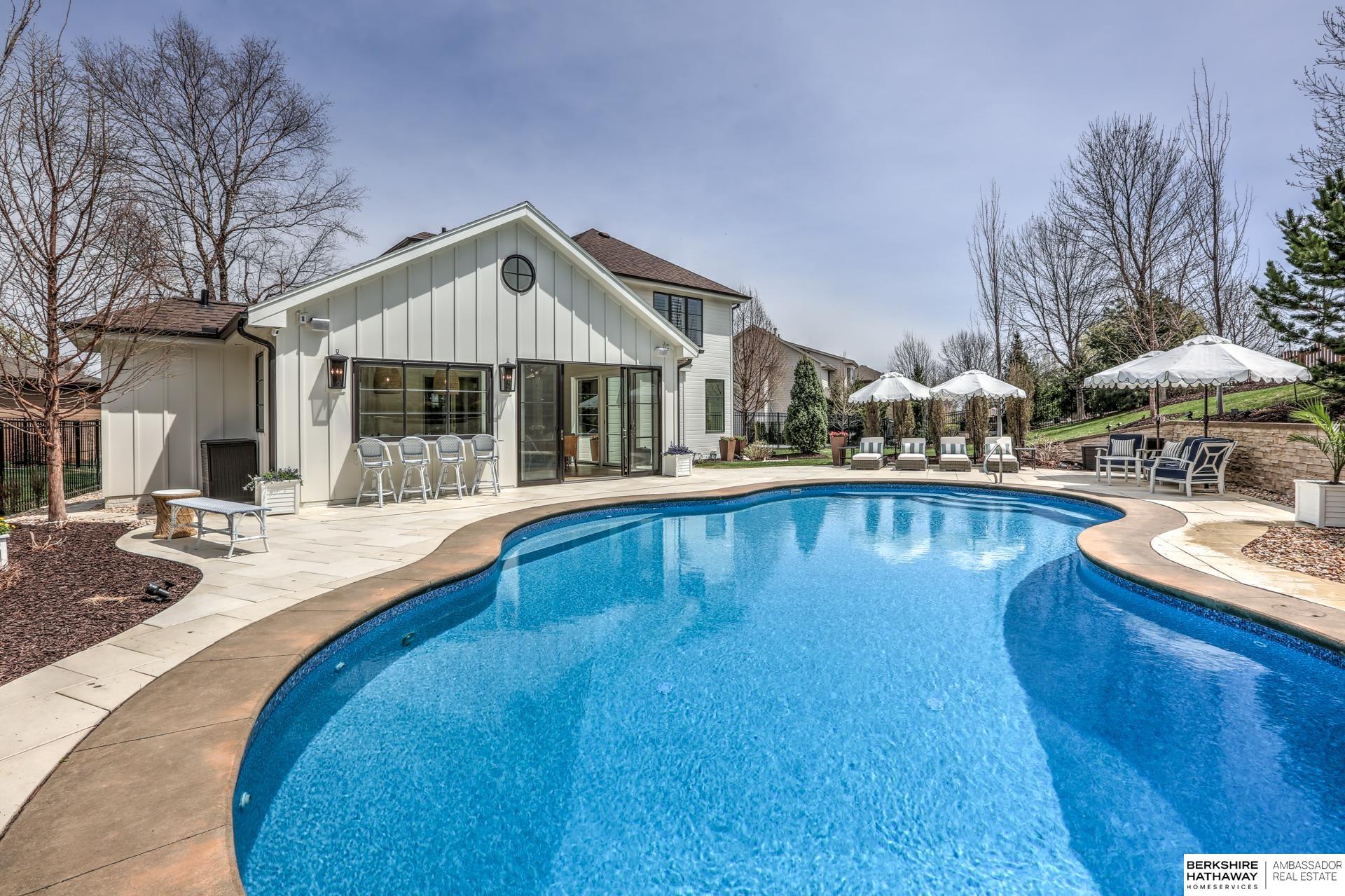 Omaha, Nebraska 68130, United States, 5 Bedrooms Bedrooms, ,5 BathroomsBathrooms,Residential,Active,229175