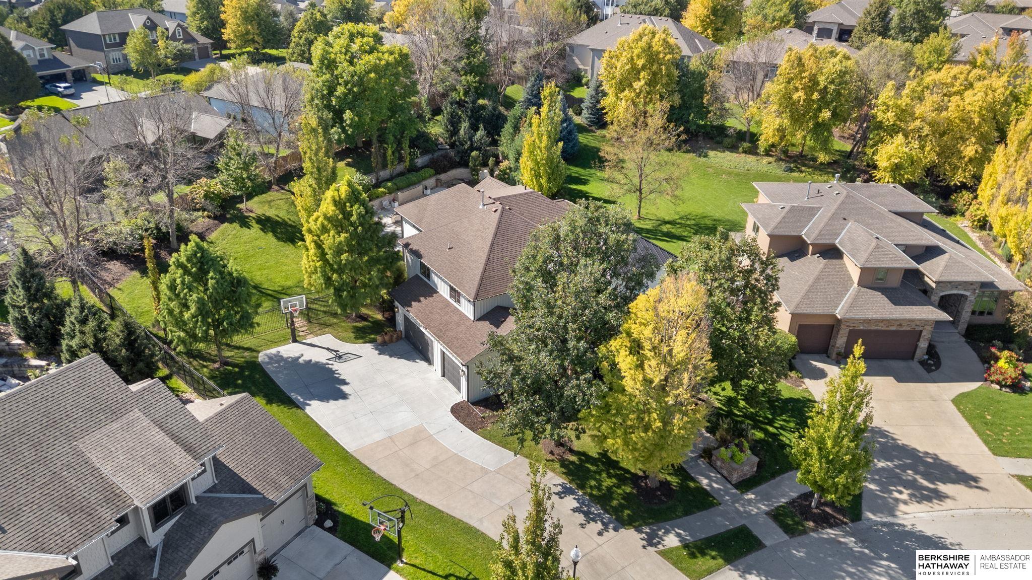 Omaha, Nebraska 68130, United States, 5 Bedrooms Bedrooms, ,5 BathroomsBathrooms,Residential,Active,229175