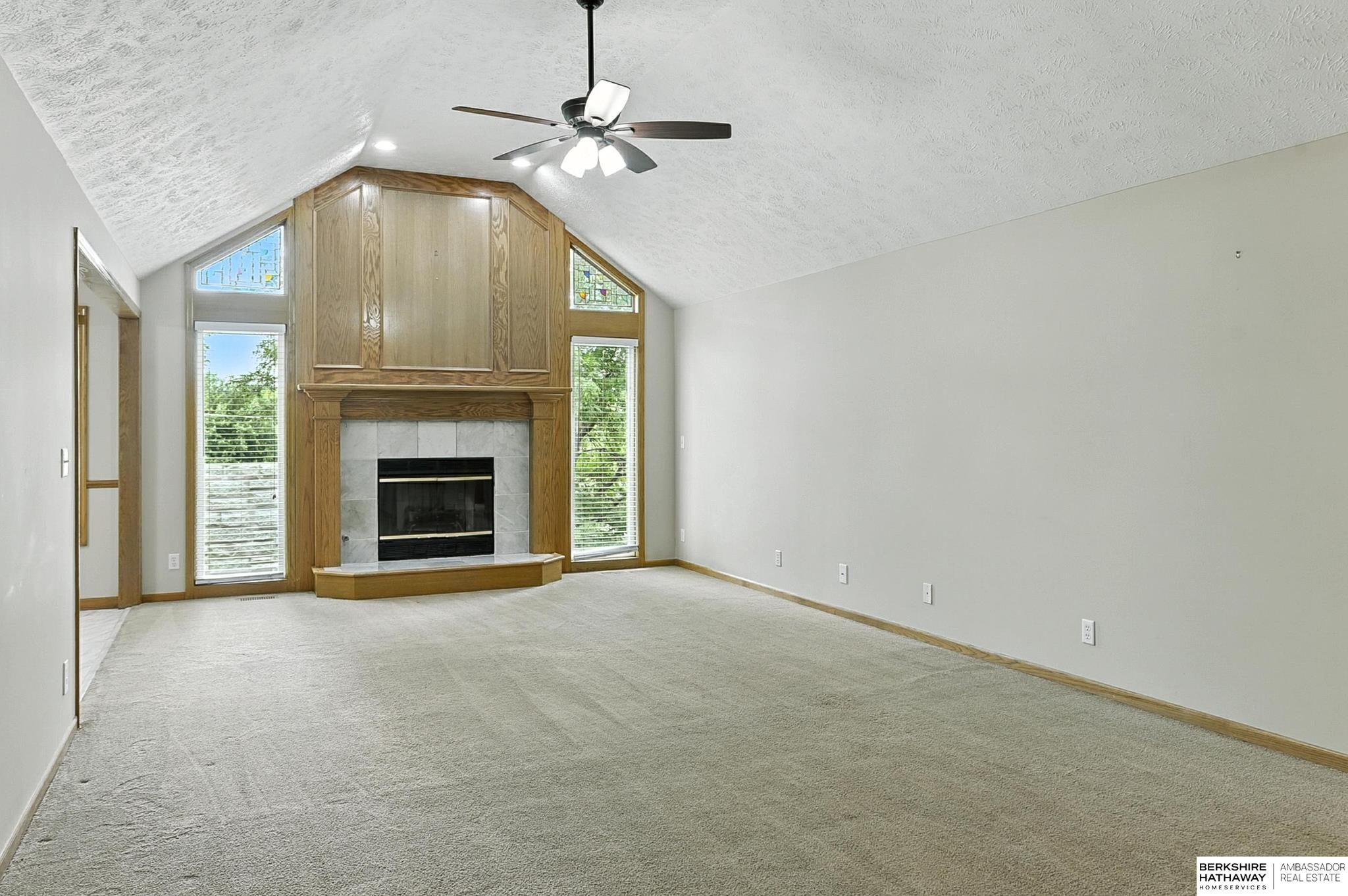 Omaha, Nebraska 68154, United States, 4 Bedrooms Bedrooms, ,3 BathroomsBathrooms,Residential,Pending,159937