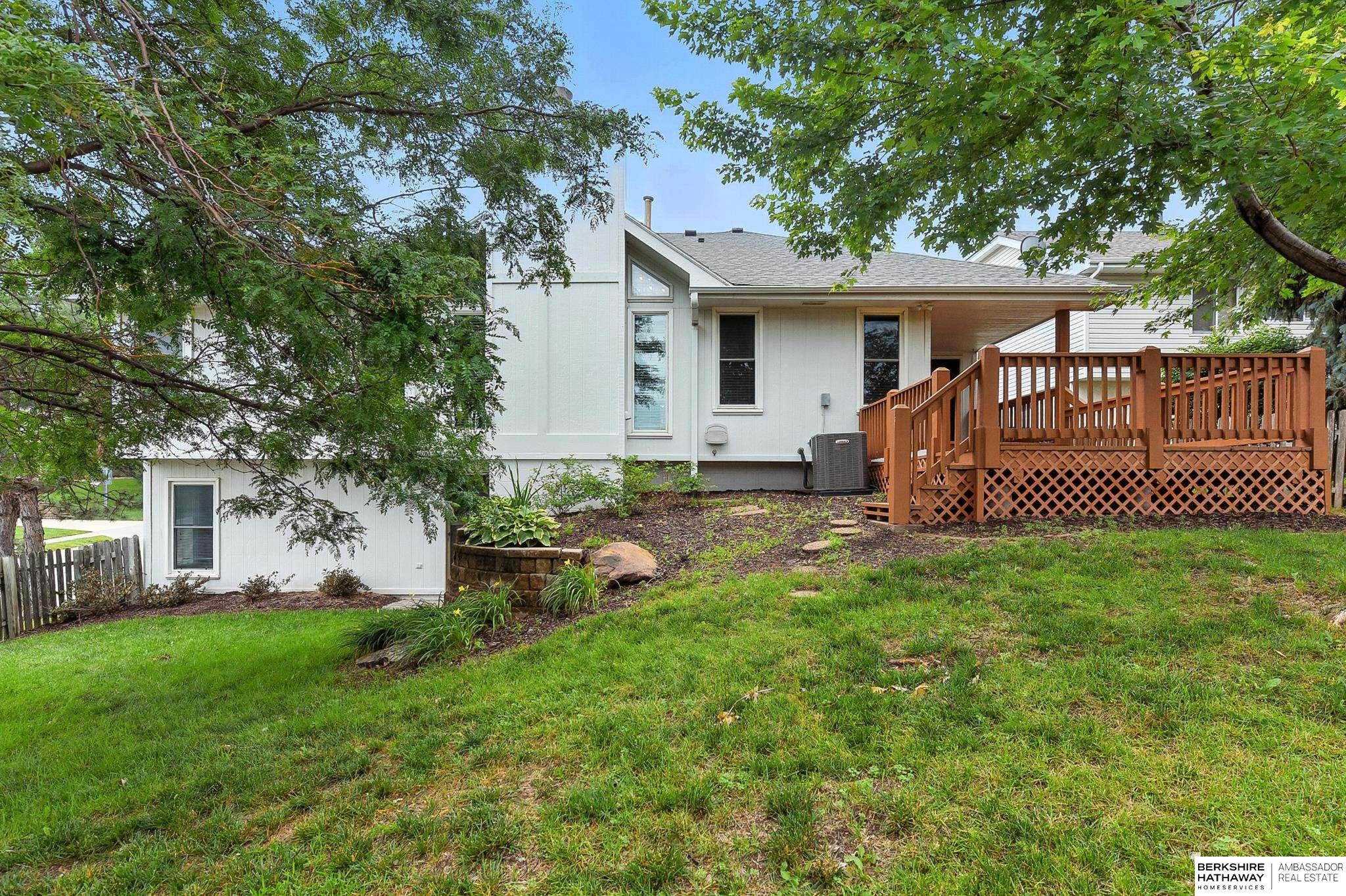 Omaha, Nebraska 68154, United States, 4 Bedrooms Bedrooms, ,3 BathroomsBathrooms,Residential,Pending,159937