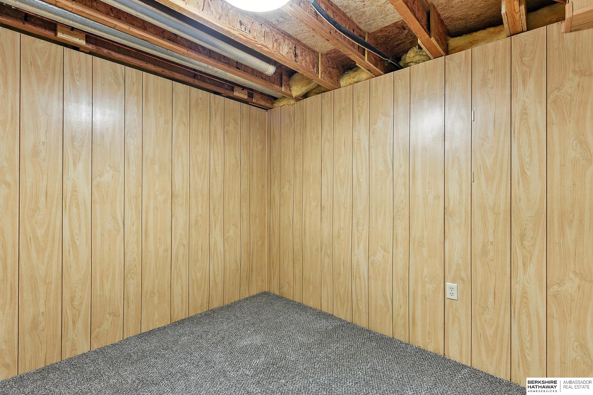 Omaha, Nebraska 68154, United States, 4 Bedrooms Bedrooms, ,3 BathroomsBathrooms,Residential,Pending,159937