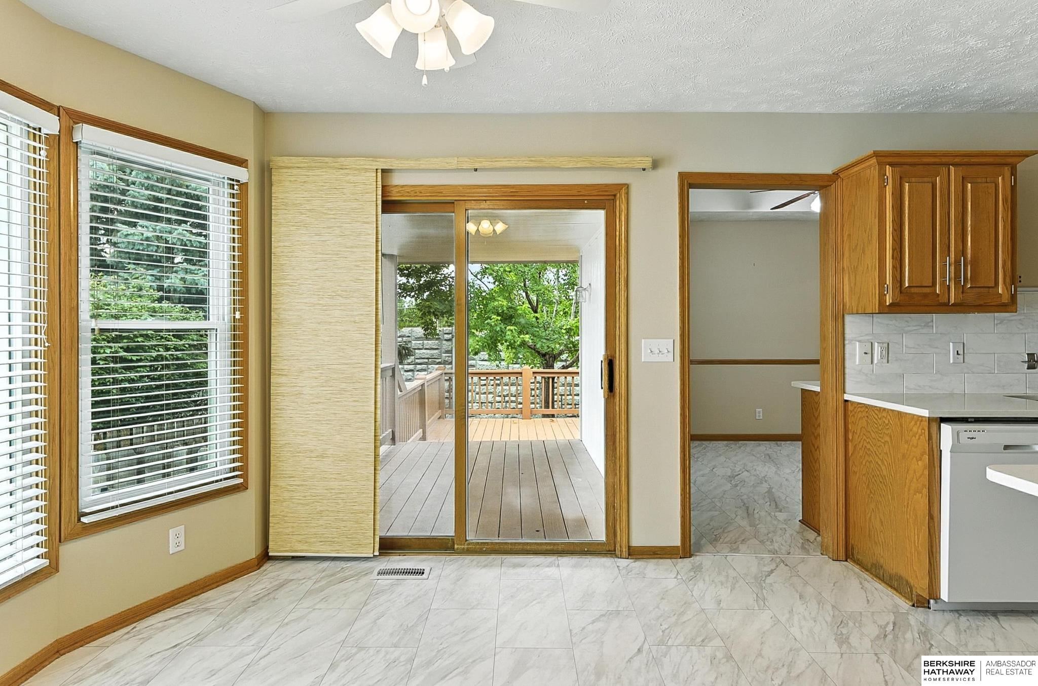 Omaha, Nebraska 68154, United States, 4 Bedrooms Bedrooms, ,3 BathroomsBathrooms,Residential,Pending,159937