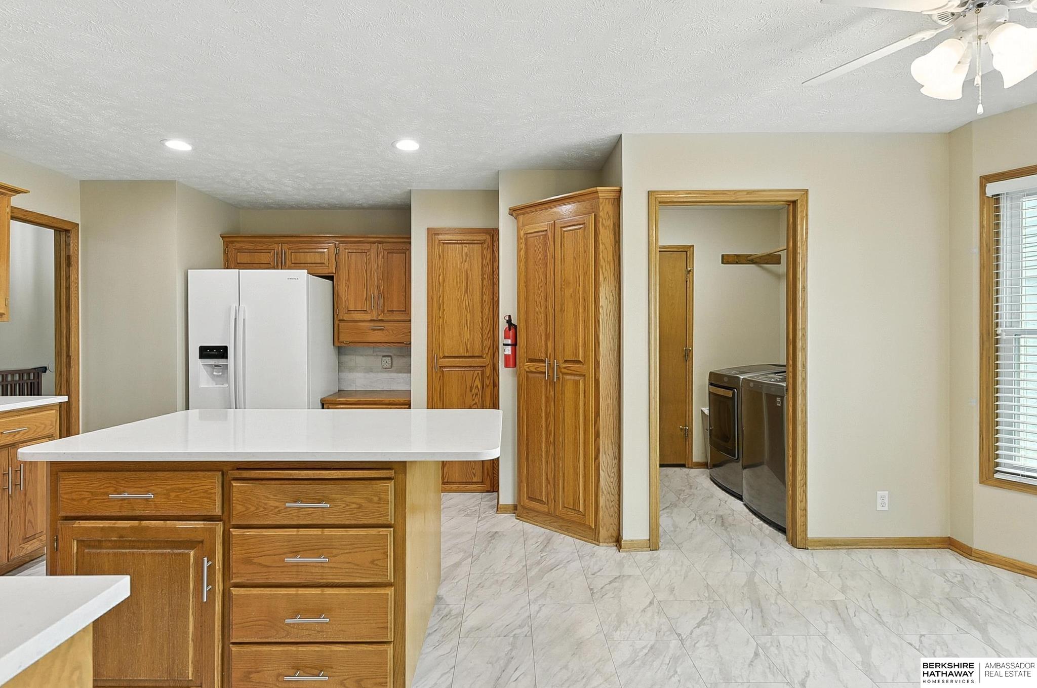 Omaha, Nebraska 68154, United States, 4 Bedrooms Bedrooms, ,3 BathroomsBathrooms,Residential,Pending,159937