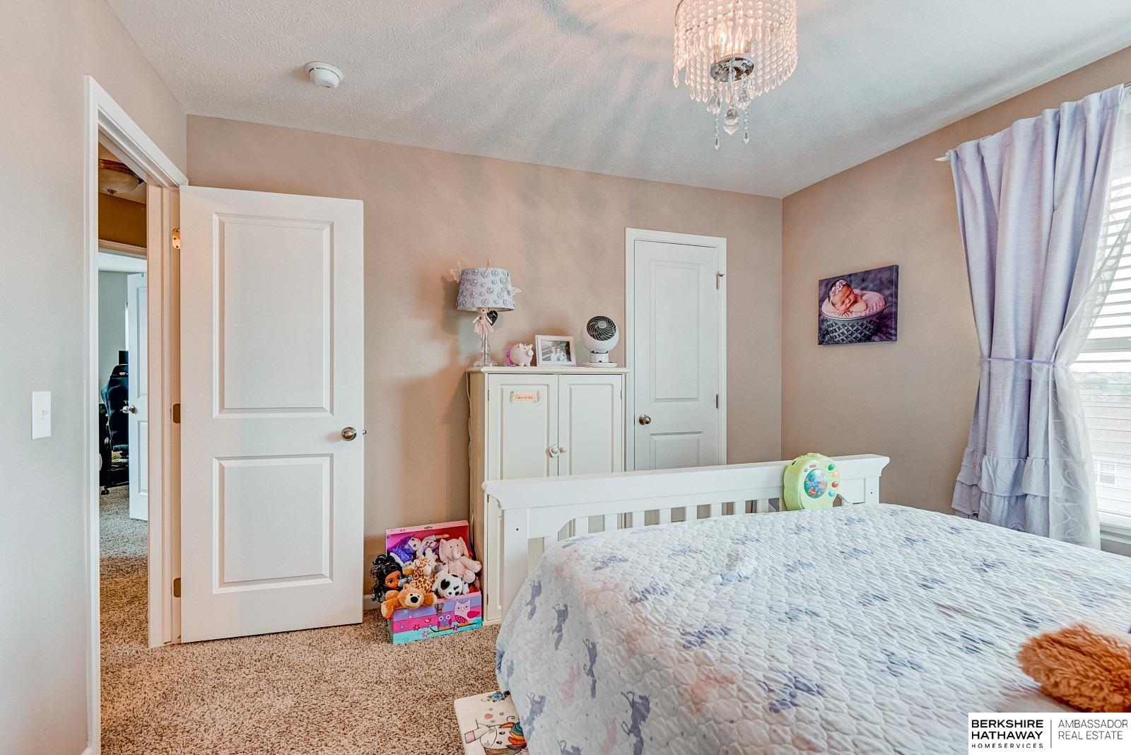 Bennington, Nebraska 68007, United States, 5 Bedrooms Bedrooms, ,4 BathroomsBathrooms,Residential,Active,183164