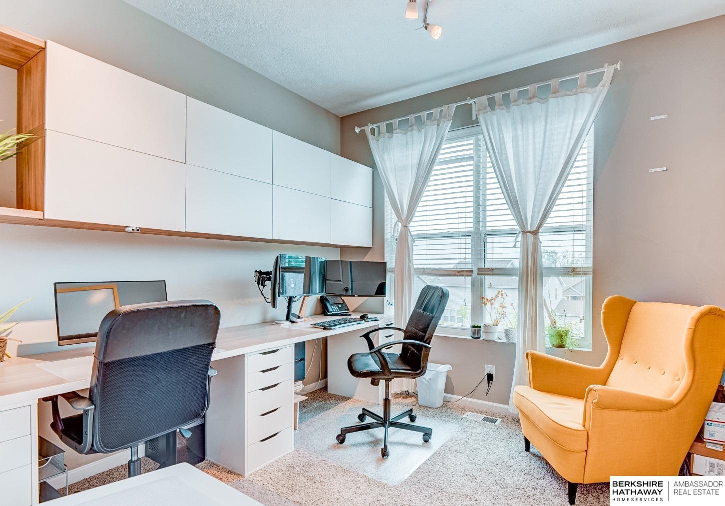 Bennington, Nebraska 68007, United States, 5 Bedrooms Bedrooms, ,4 BathroomsBathrooms,Residential,Active,183164