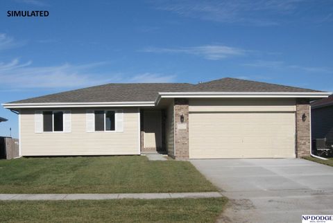 Photo of 4926 Alma Place, Lincoln, NE 68514 (MLS # 22527612)