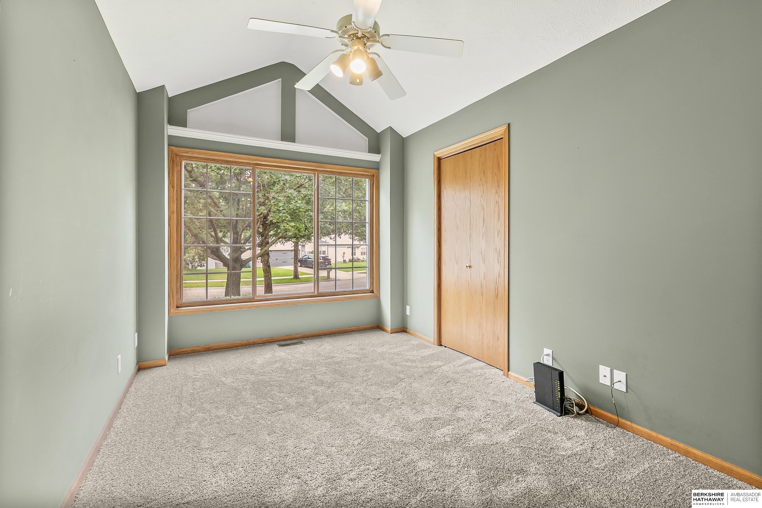 Lincoln, Nebraska 68516, United States, 3 Bedrooms Bedrooms, ,3 BathroomsBathrooms,Residential,Active,179835