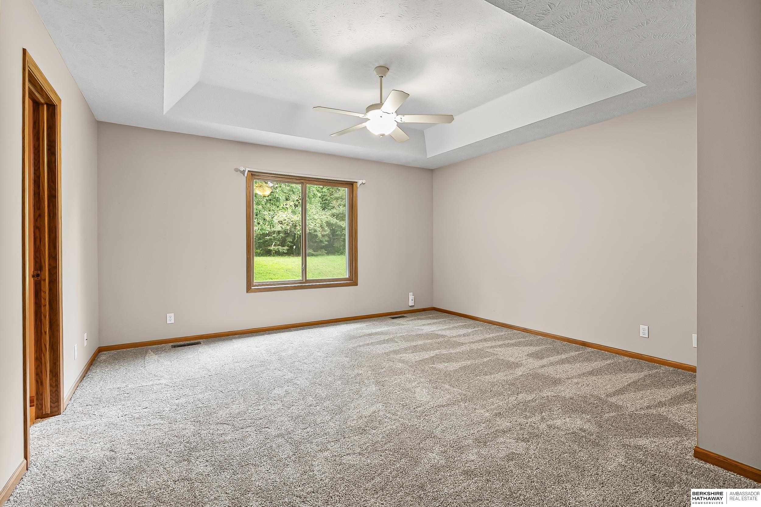 Lincoln, Nebraska 68516, United States, 3 Bedrooms Bedrooms, ,3 BathroomsBathrooms,Residential,Active,179835