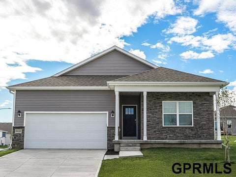 Photo of 11616 S 56TH Street, Bellevue, NE 68133 (MLS # 22617368)