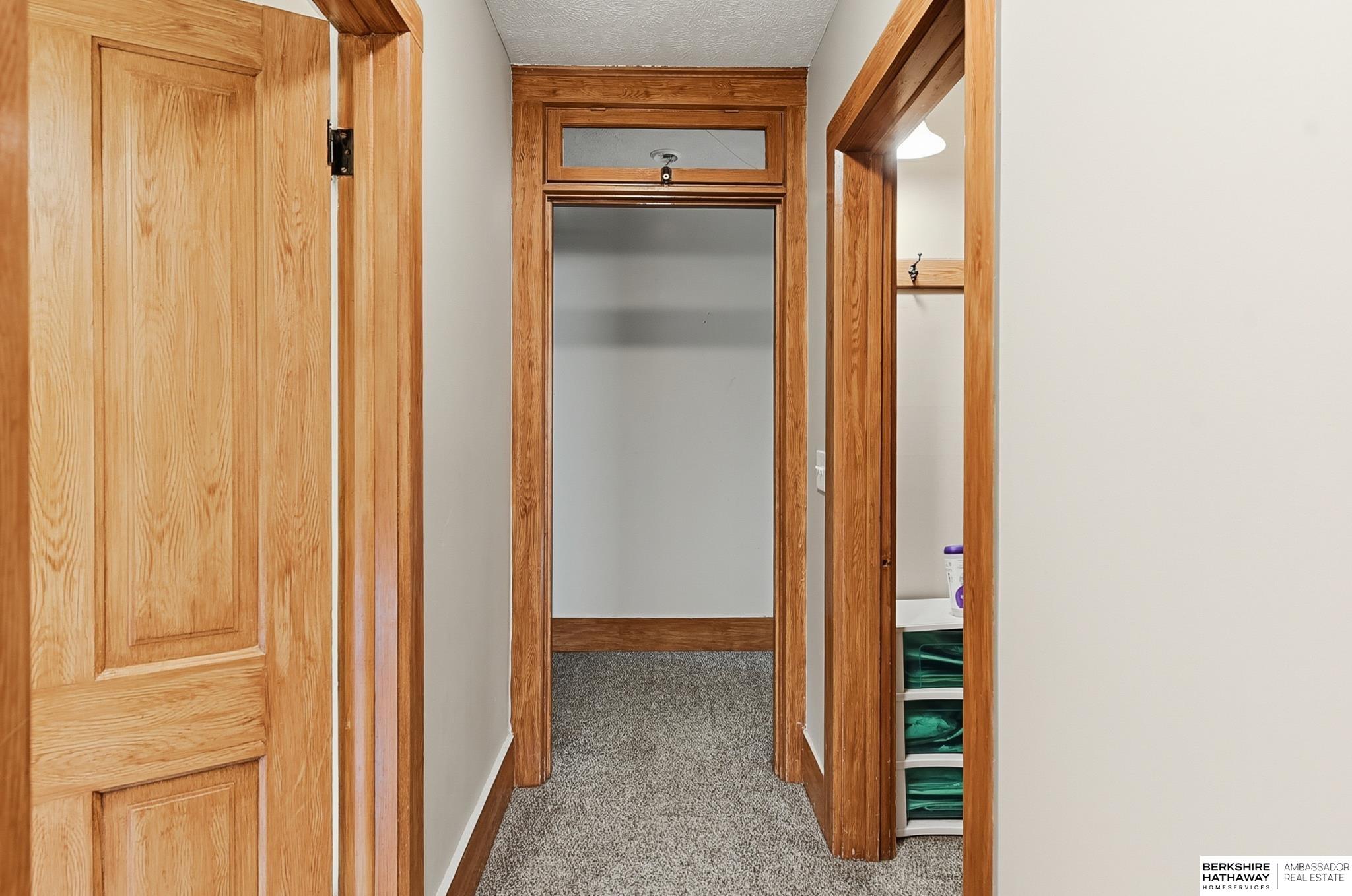 Louisville, Nebraska 68037, United States, 4 Bedrooms Bedrooms, ,2 BathroomsBathrooms,Residential,Active,229511