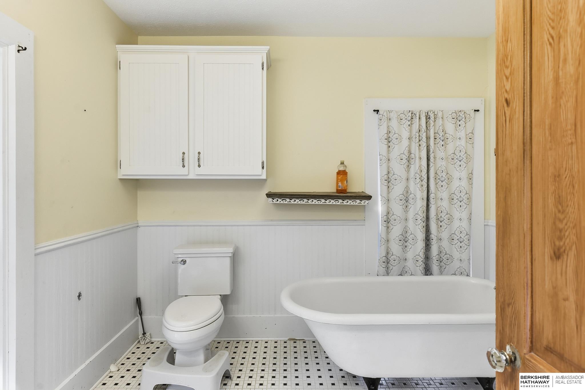 Louisville, Nebraska 68037, United States, 4 Bedrooms Bedrooms, ,2 BathroomsBathrooms,Residential,Active,229511