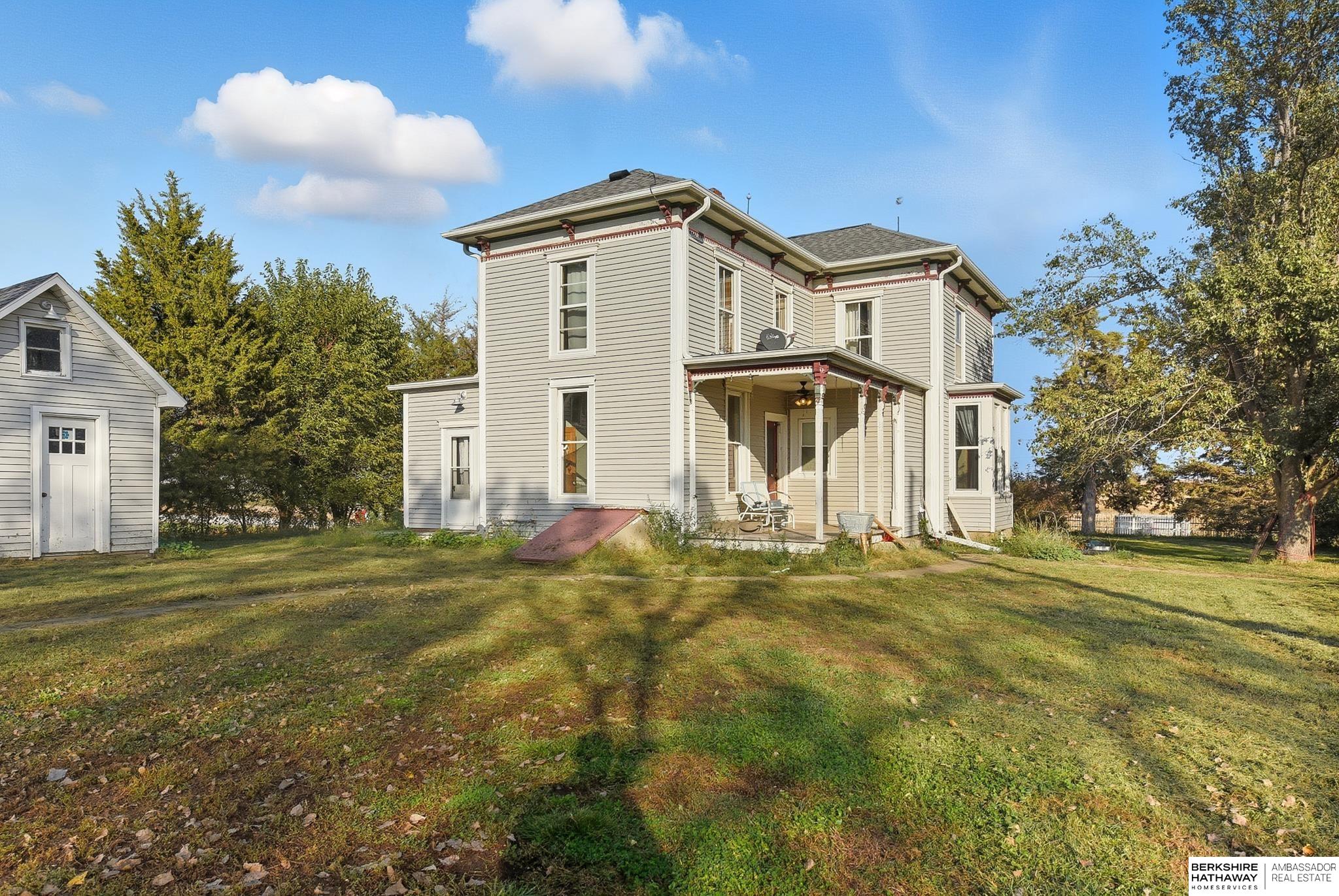 Louisville, Nebraska 68037, United States, 4 Bedrooms Bedrooms, ,2 BathroomsBathrooms,Residential,Active,229511