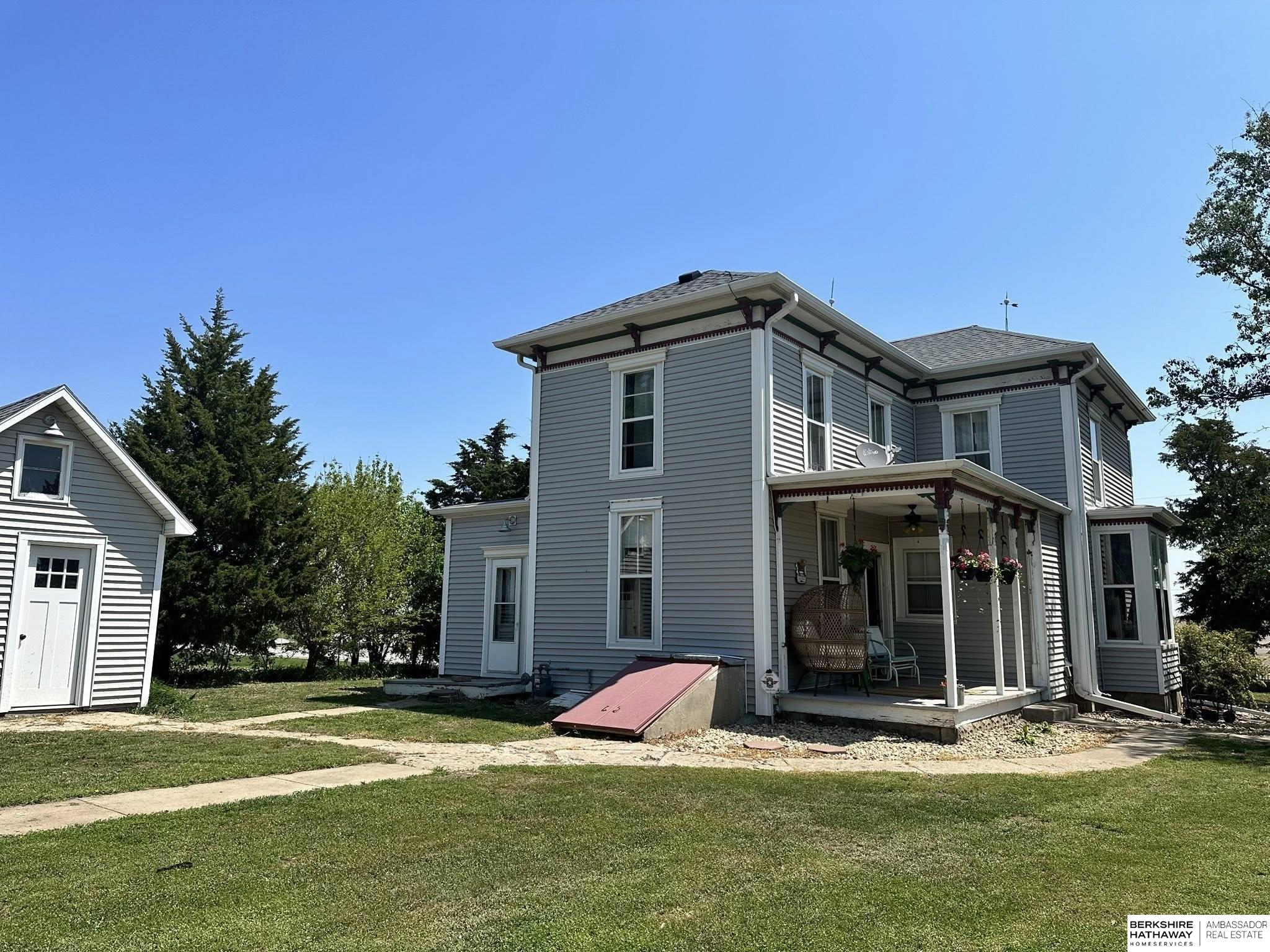 Louisville, Nebraska 68037, United States, 4 Bedrooms Bedrooms, ,2 BathroomsBathrooms,Residential,Active,229511