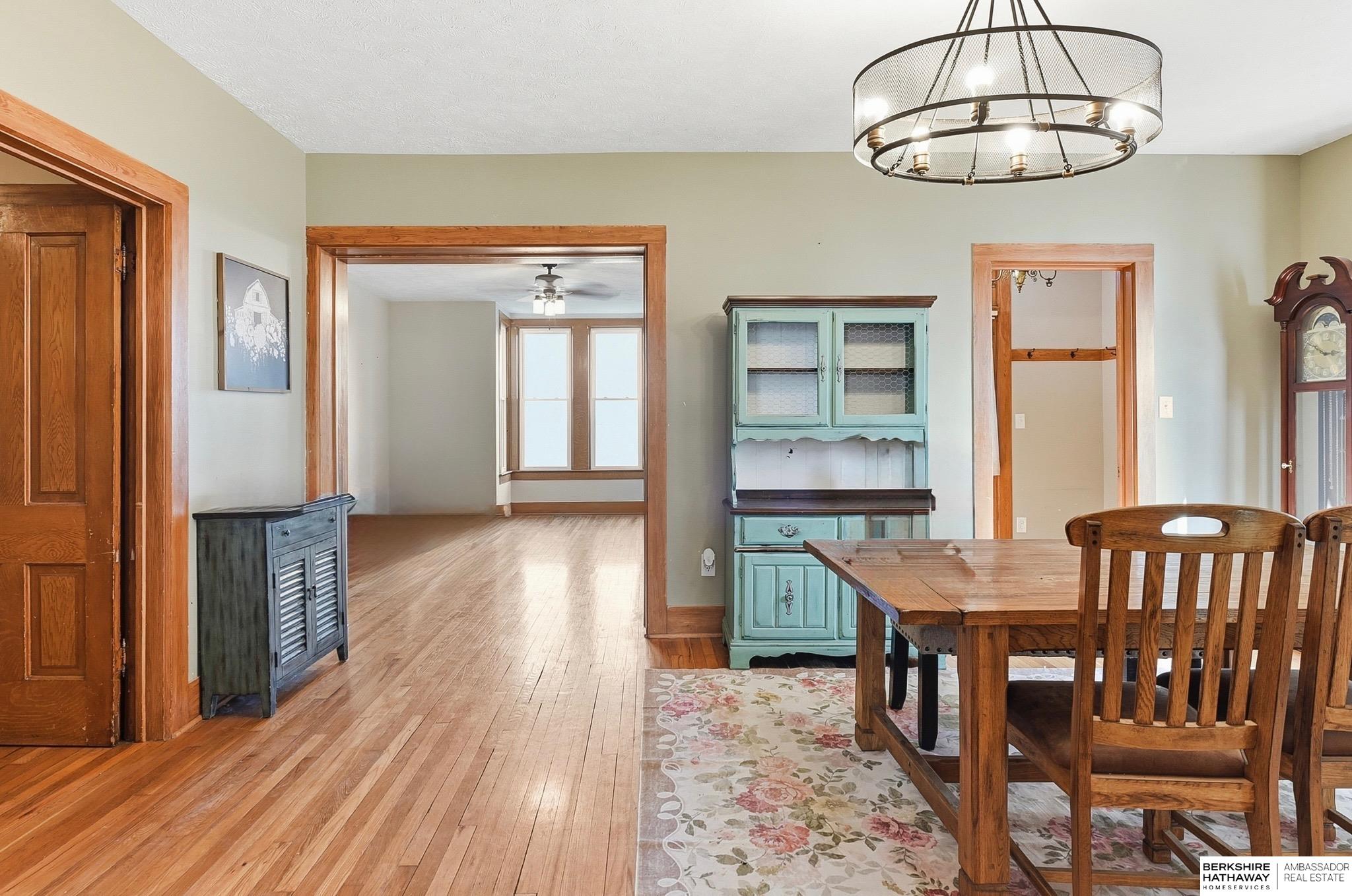 Louisville, Nebraska 68037, United States, 4 Bedrooms Bedrooms, ,2 BathroomsBathrooms,Residential,Active,229511