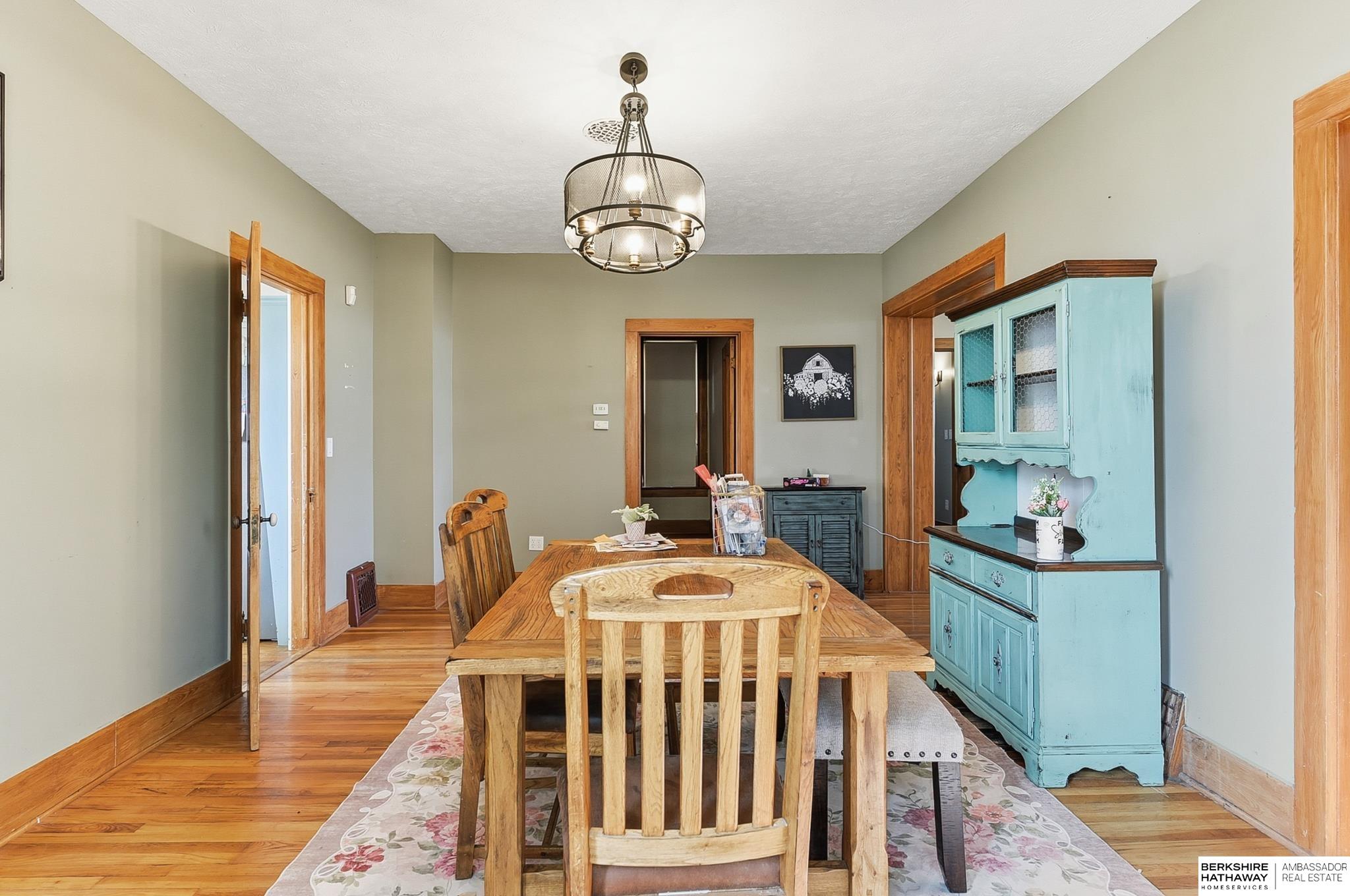 Louisville, Nebraska 68037, United States, 4 Bedrooms Bedrooms, ,2 BathroomsBathrooms,Residential,Active,229511