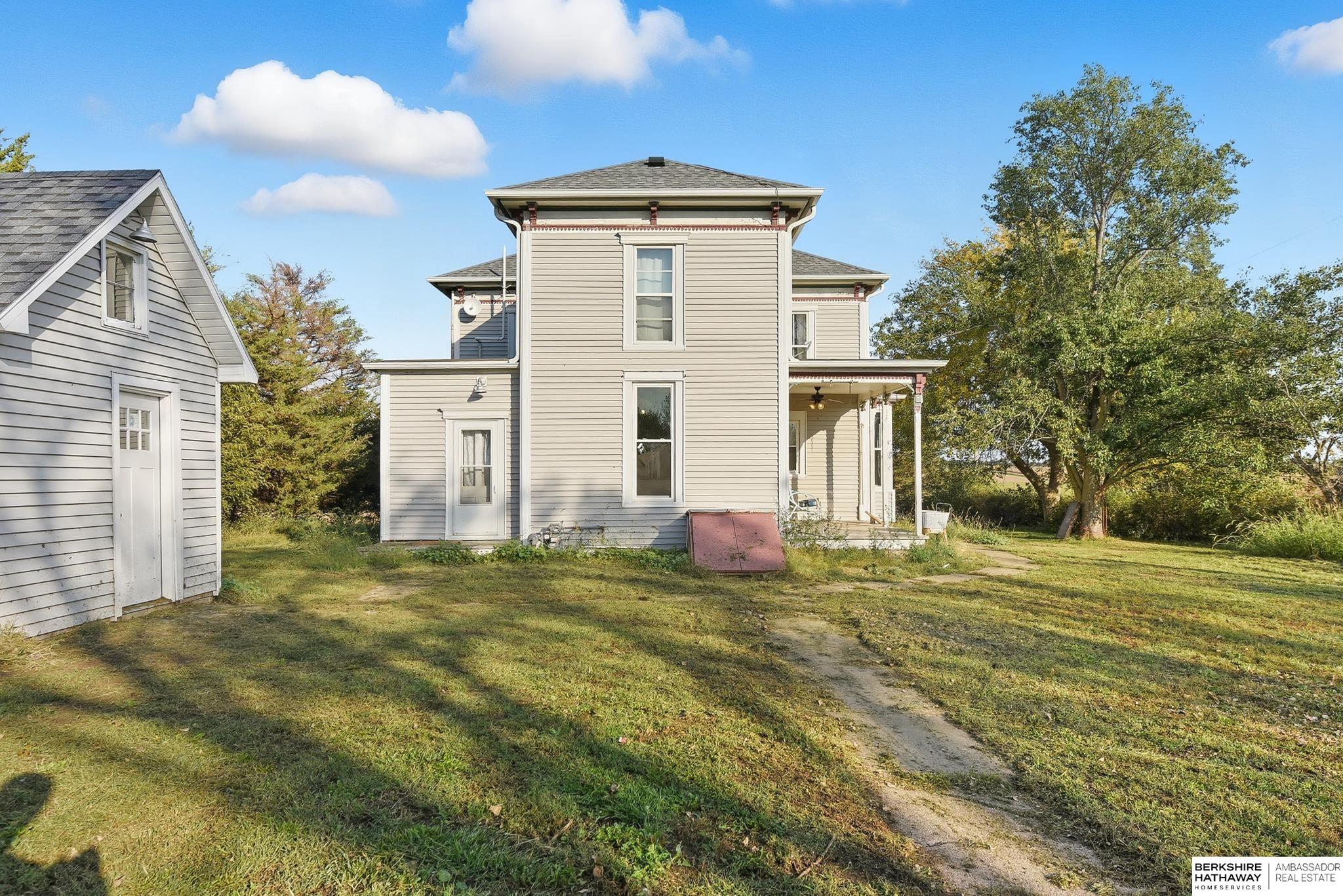 Louisville, Nebraska 68037, United States, 4 Bedrooms Bedrooms, ,2 BathroomsBathrooms,Residential,Active,229511