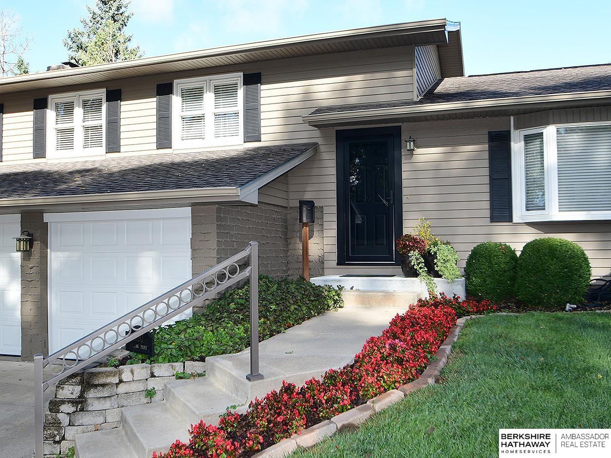 Omaha, Nebraska 68144, United States, 4 Bedrooms Bedrooms, ,2 BathroomsBathrooms,Residential,Pending,224091