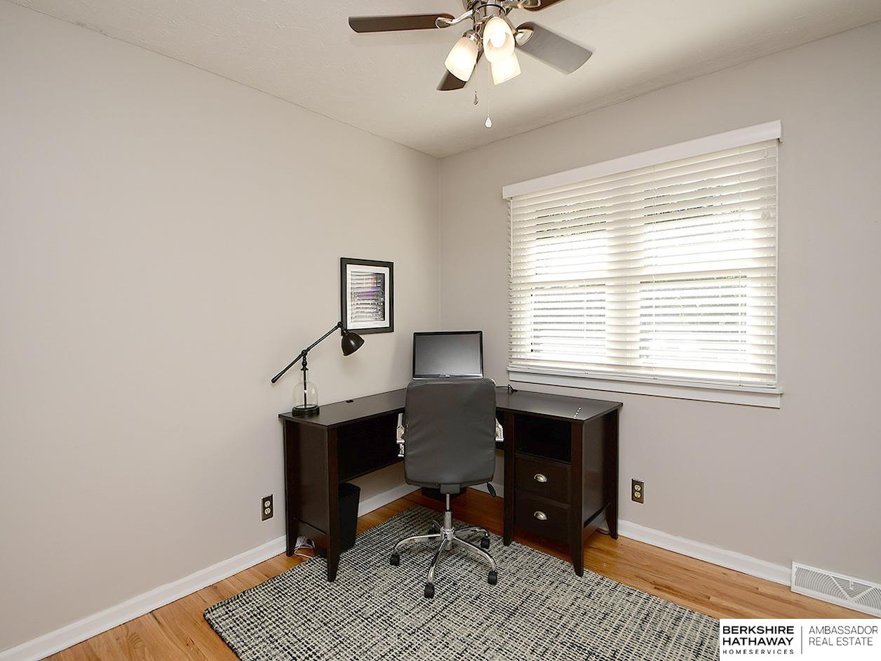 Omaha, Nebraska 68144, United States, 4 Bedrooms Bedrooms, ,2 BathroomsBathrooms,Residential,Pending,224091