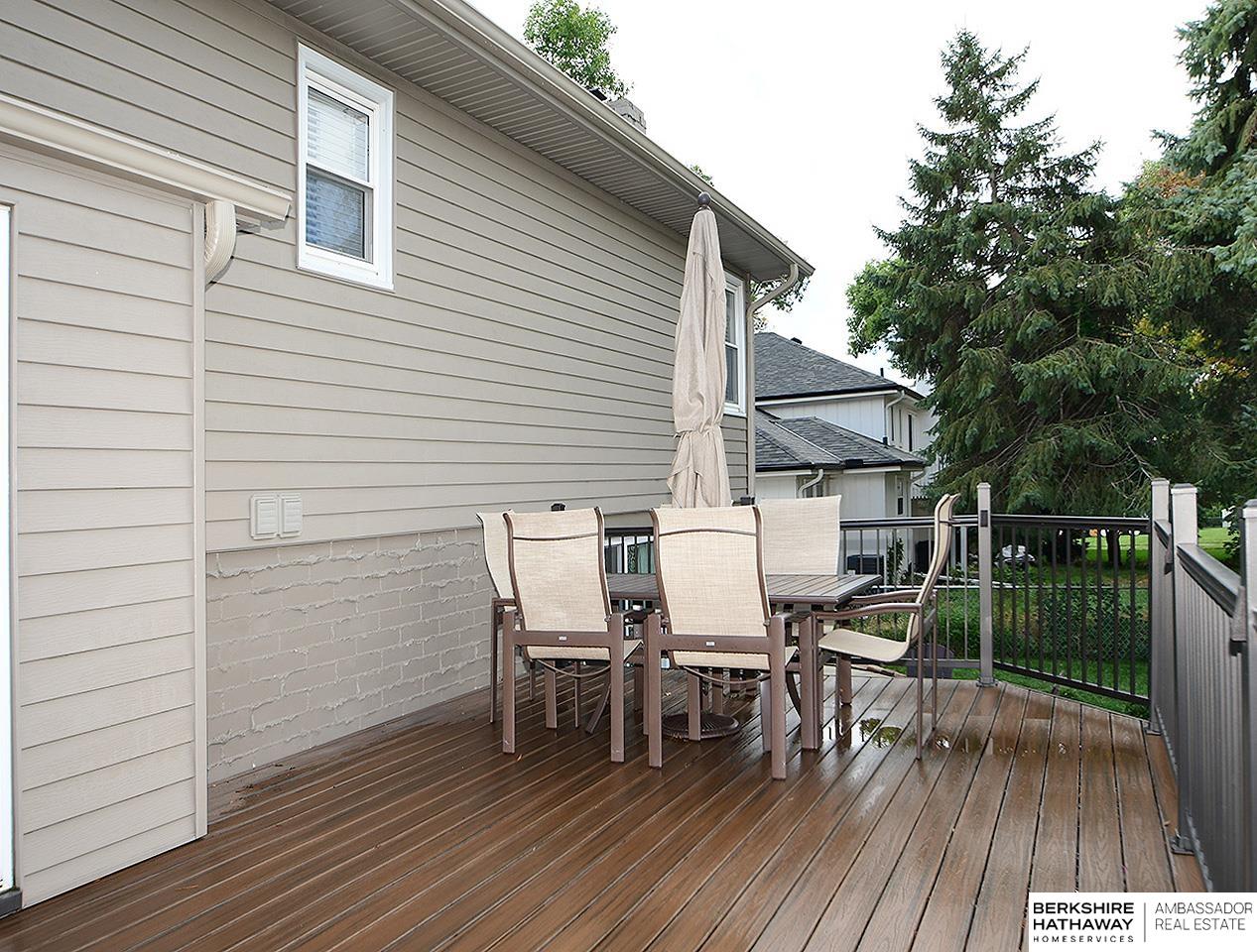 Omaha, Nebraska 68144, United States, 4 Bedrooms Bedrooms, ,2 BathroomsBathrooms,Residential,Pending,224091