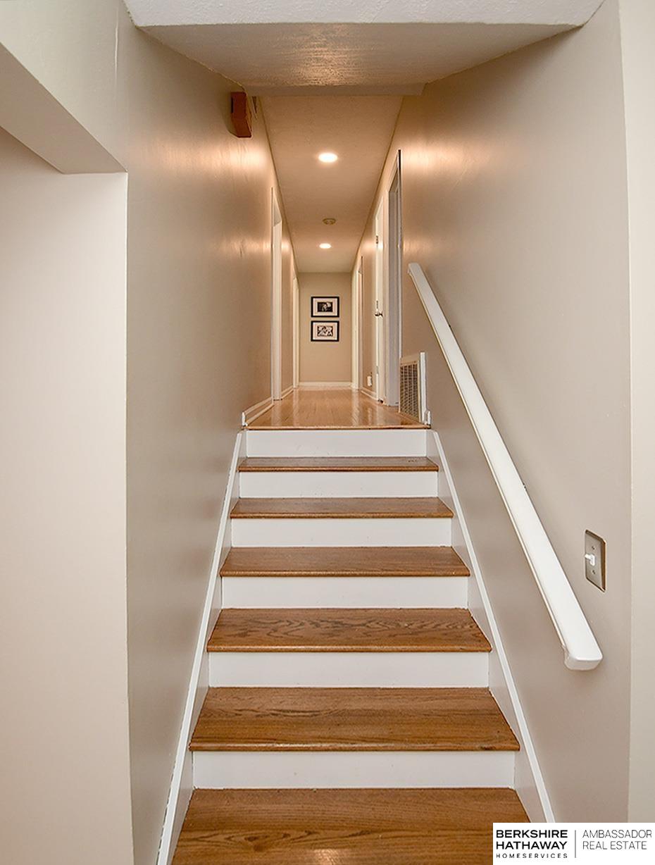 Omaha, Nebraska 68144, United States, 4 Bedrooms Bedrooms, ,2 BathroomsBathrooms,Residential,Pending,224091