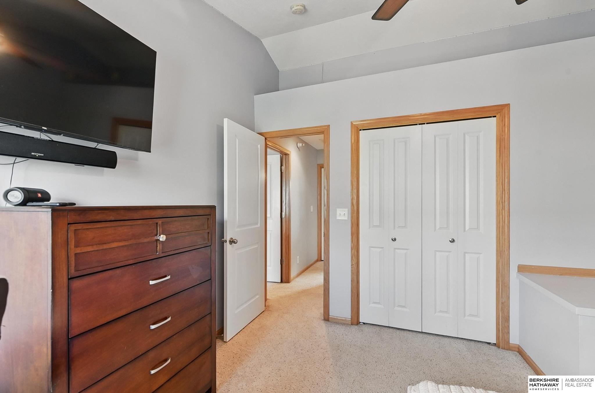 Omaha, Nebraska 68116, United States, 2 Bedrooms Bedrooms, ,2 BathroomsBathrooms,Residential,Pending,136917