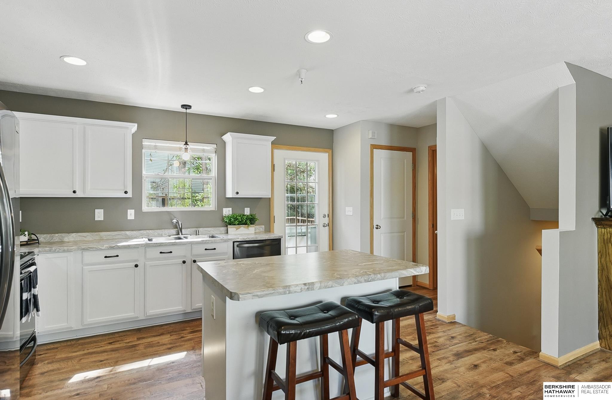 Omaha, Nebraska 68116, United States, 2 Bedrooms Bedrooms, ,2 BathroomsBathrooms,Residential,Pending,136917