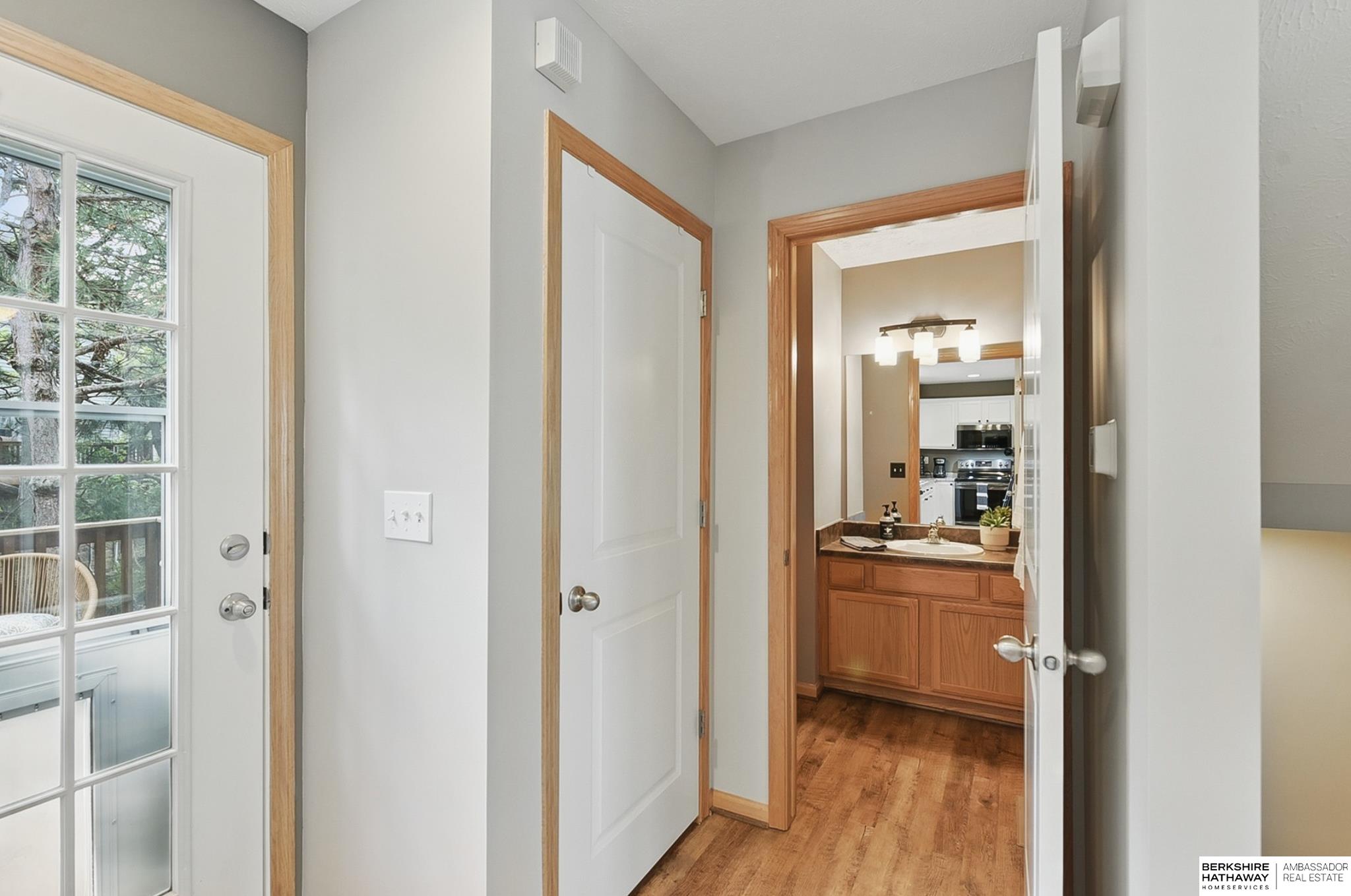 Omaha, Nebraska 68116, United States, 2 Bedrooms Bedrooms, ,2 BathroomsBathrooms,Residential,Pending,136917