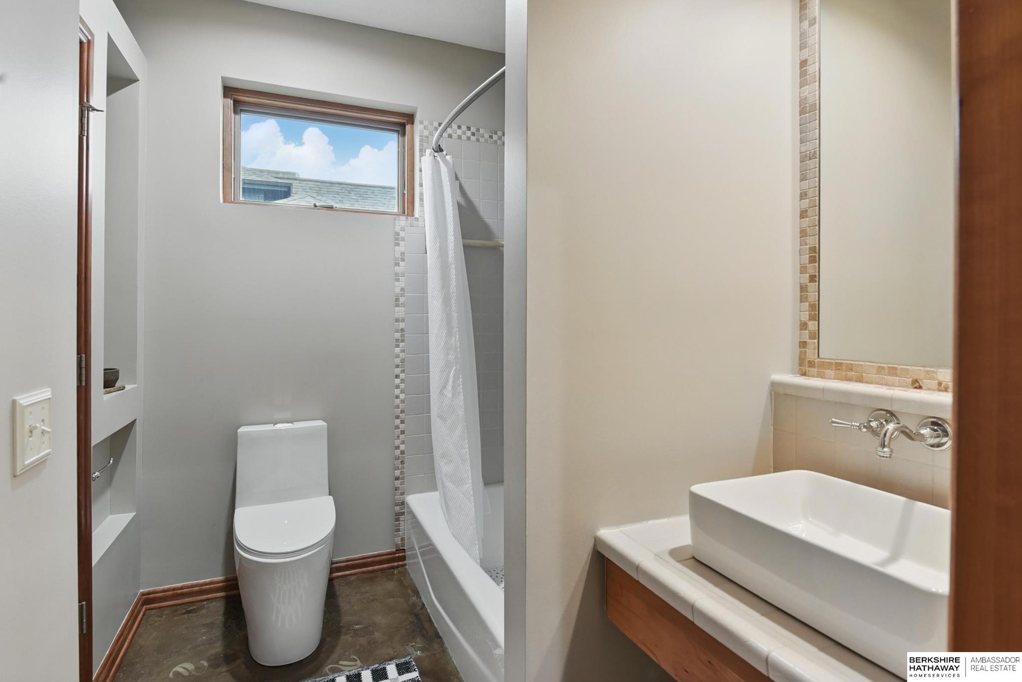 Papillion, Nebraska 68046, United States, 4 Bedrooms Bedrooms, ,3 BathroomsBathrooms,Residential,Active,127616