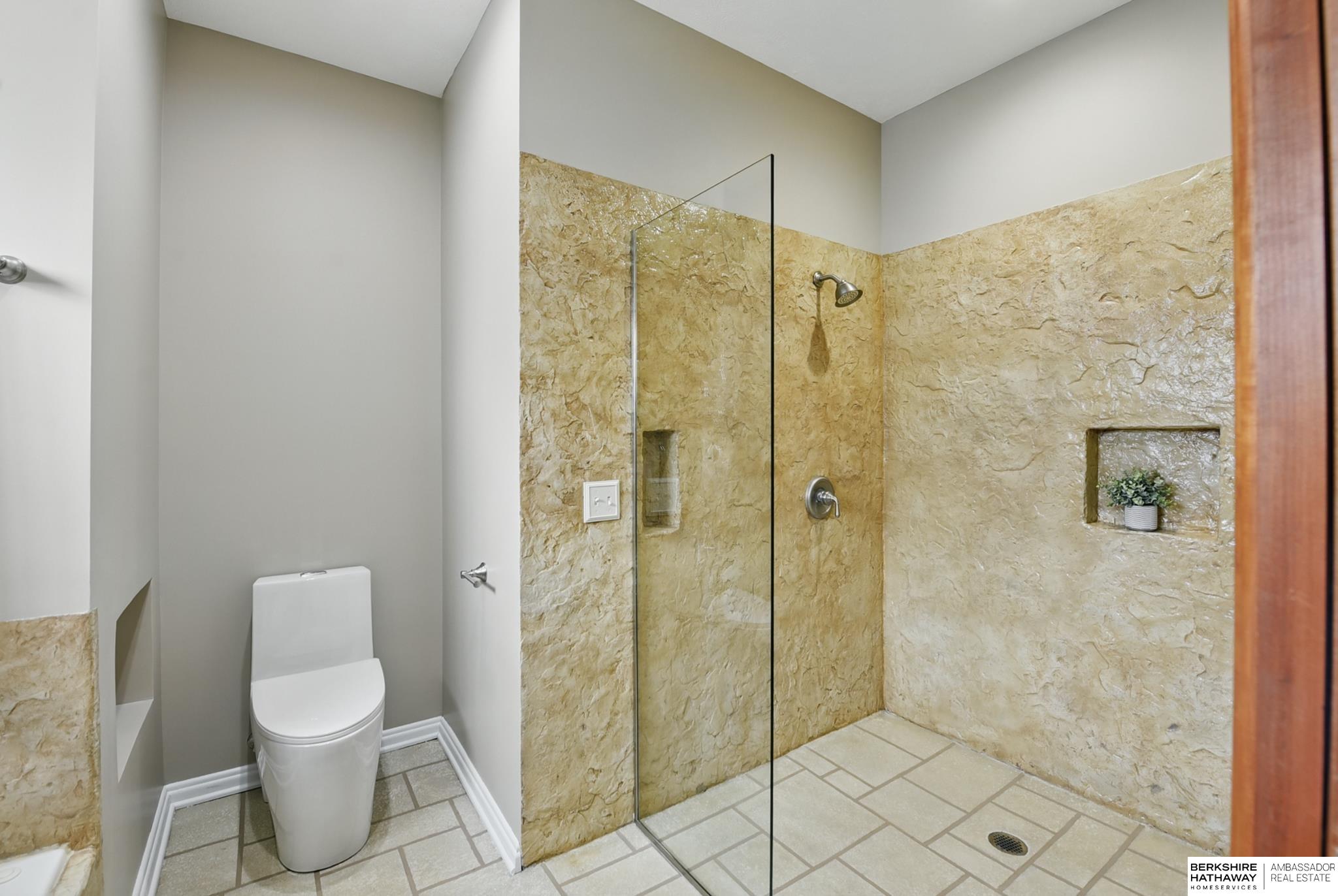 Papillion, Nebraska 68046, United States, 4 Bedrooms Bedrooms, ,3 BathroomsBathrooms,Residential,Active,127616