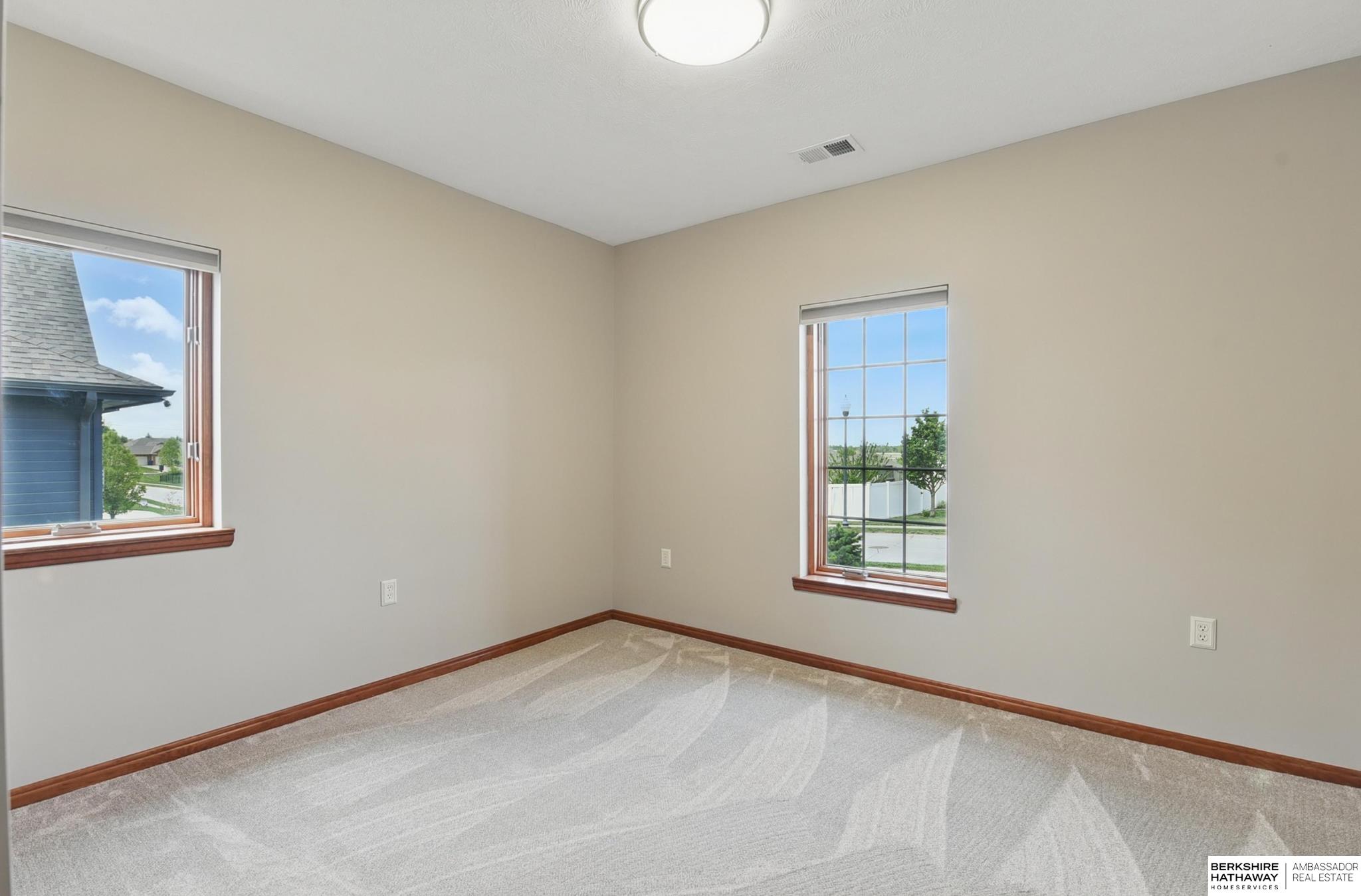 Papillion, Nebraska 68046, United States, 4 Bedrooms Bedrooms, ,3 BathroomsBathrooms,Residential,Active,127616