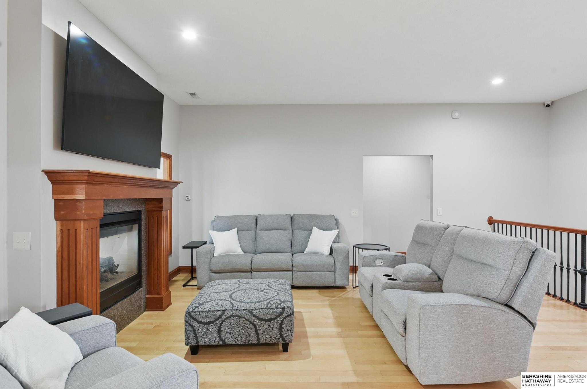 Papillion, Nebraska 68046, United States, 4 Bedrooms Bedrooms, ,3 BathroomsBathrooms,Residential,Active,127616