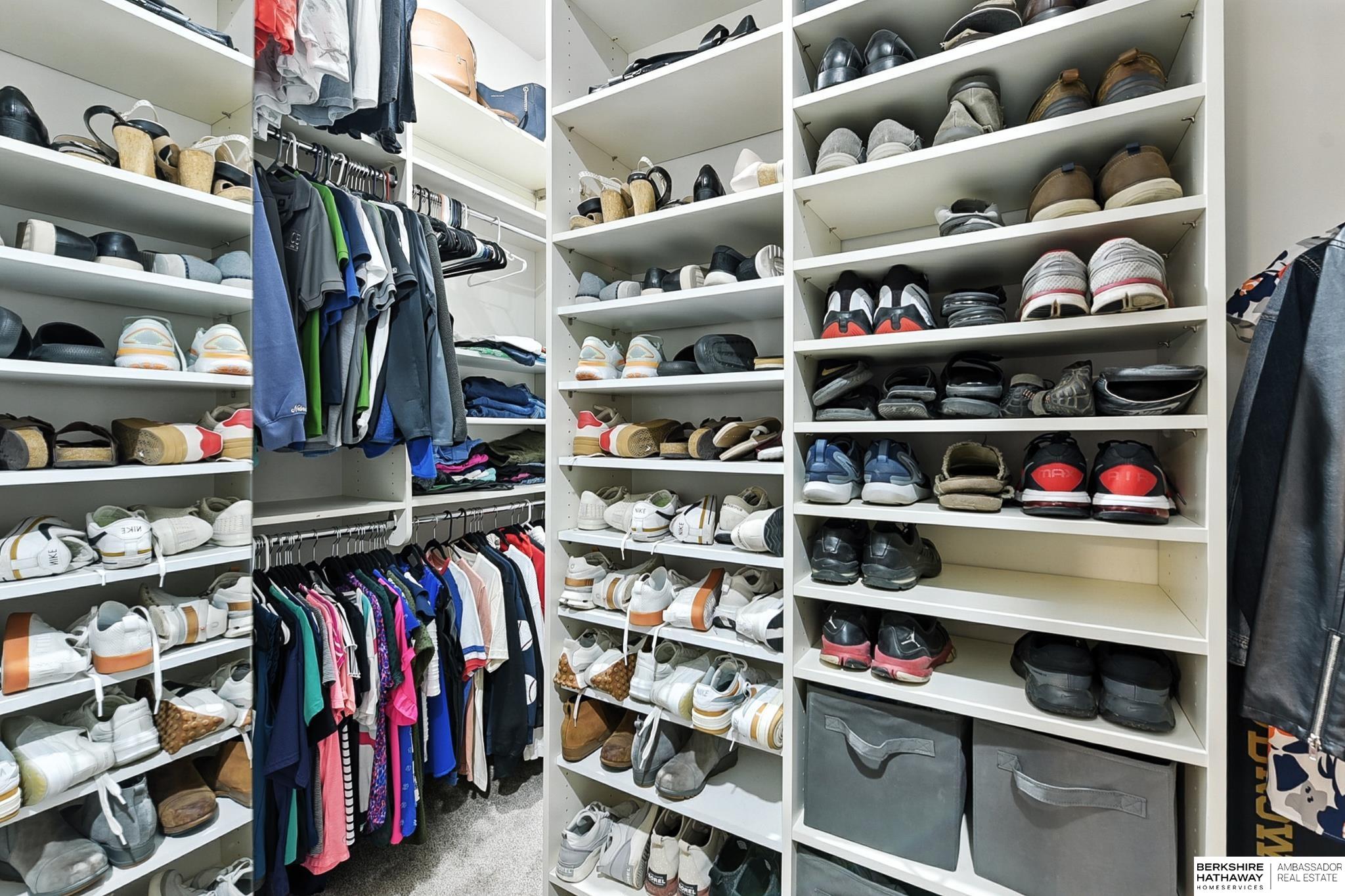 Gretna, Nebraska 68028, United States, 5 Bedrooms Bedrooms, ,3 BathroomsBathrooms,Residential,Active,213525