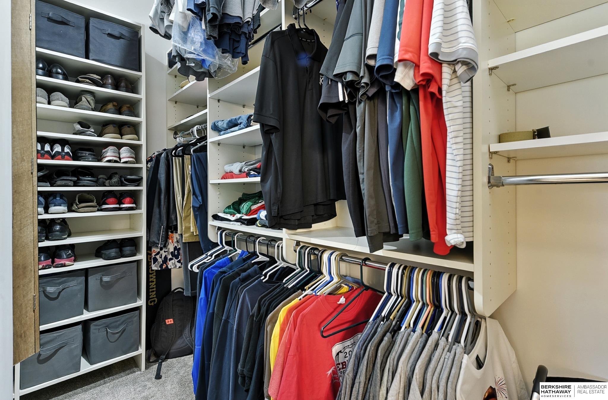 Gretna, Nebraska 68028, United States, 5 Bedrooms Bedrooms, ,3 BathroomsBathrooms,Residential,Active,213525