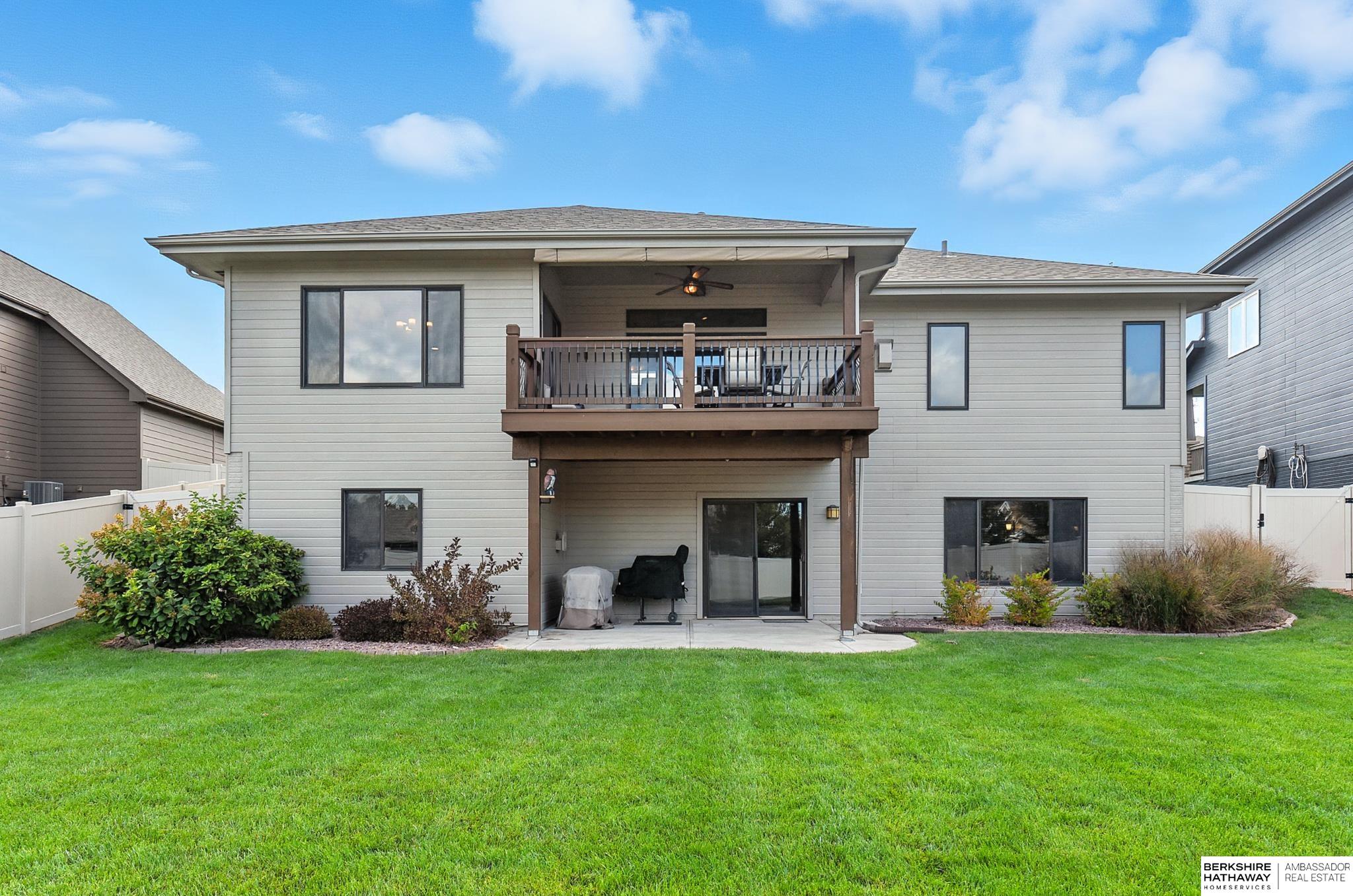 Gretna, Nebraska 68028, United States, 5 Bedrooms Bedrooms, ,3 BathroomsBathrooms,Residential,Active,213525