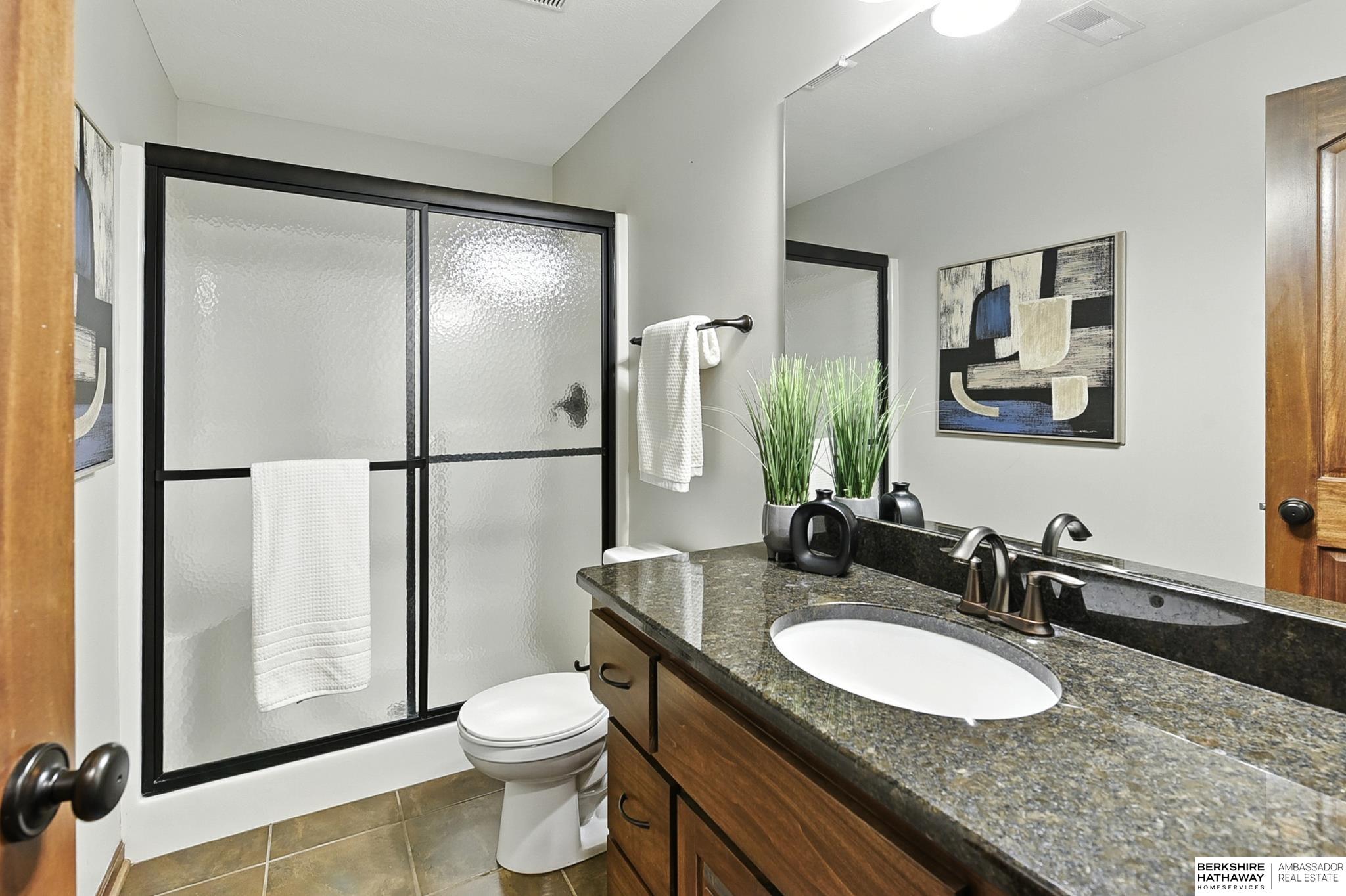 Gretna, Nebraska 68028, United States, 5 Bedrooms Bedrooms, ,3 BathroomsBathrooms,Residential,Active,213525