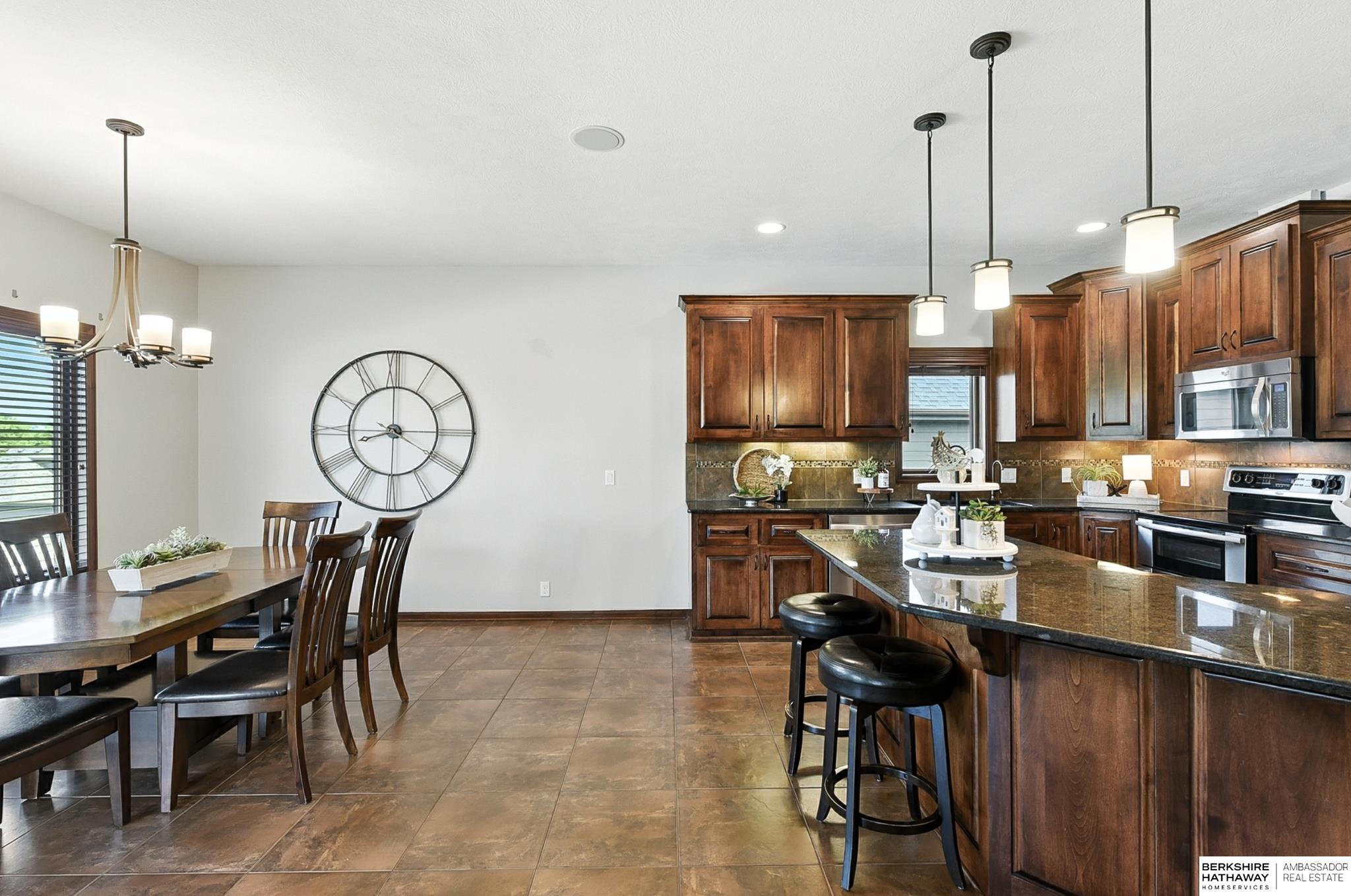 Gretna, Nebraska 68028, United States, 5 Bedrooms Bedrooms, ,3 BathroomsBathrooms,Residential,Active,213525