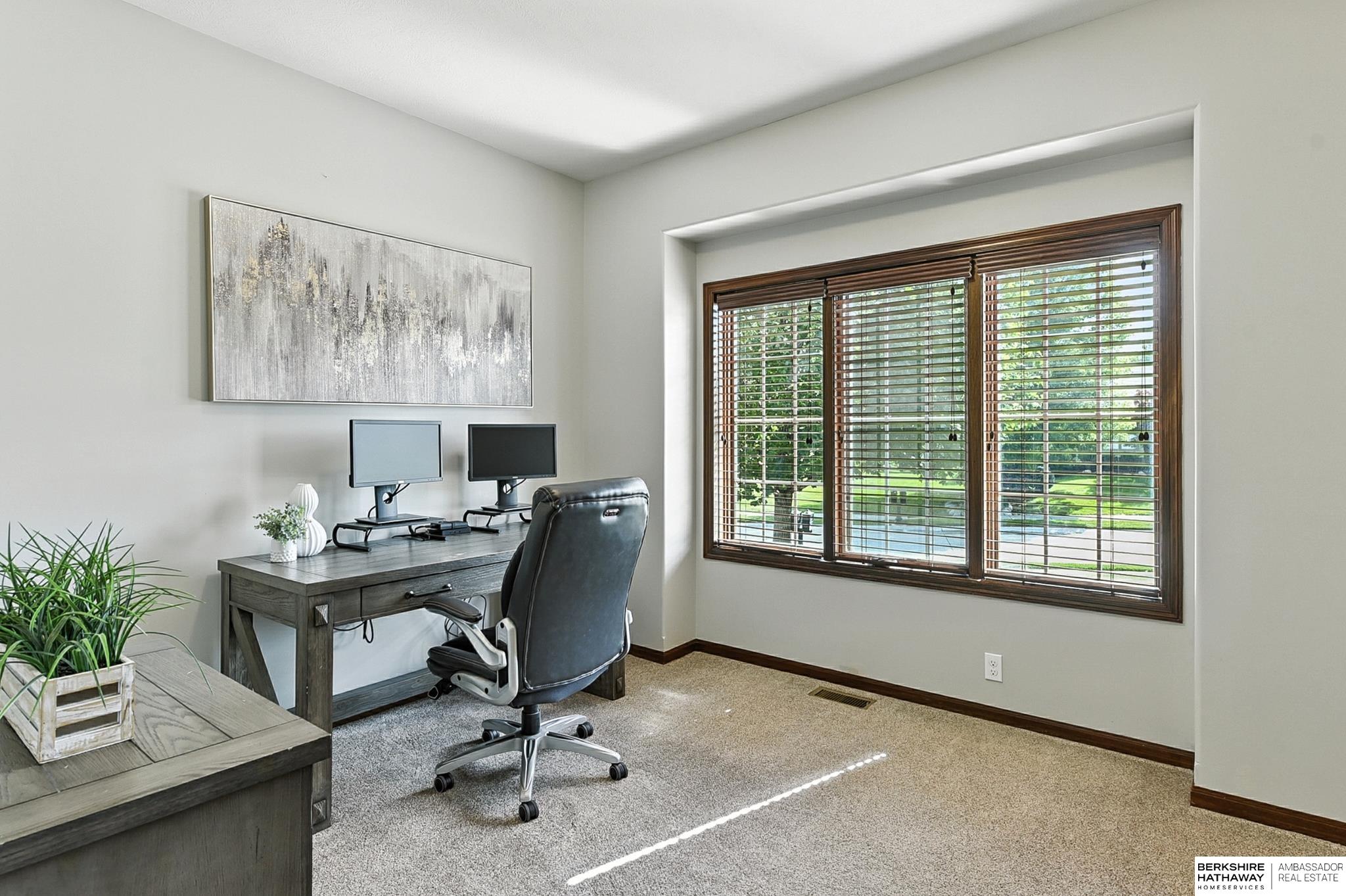 Gretna, Nebraska 68028, United States, 5 Bedrooms Bedrooms, ,3 BathroomsBathrooms,Residential,Active,213525