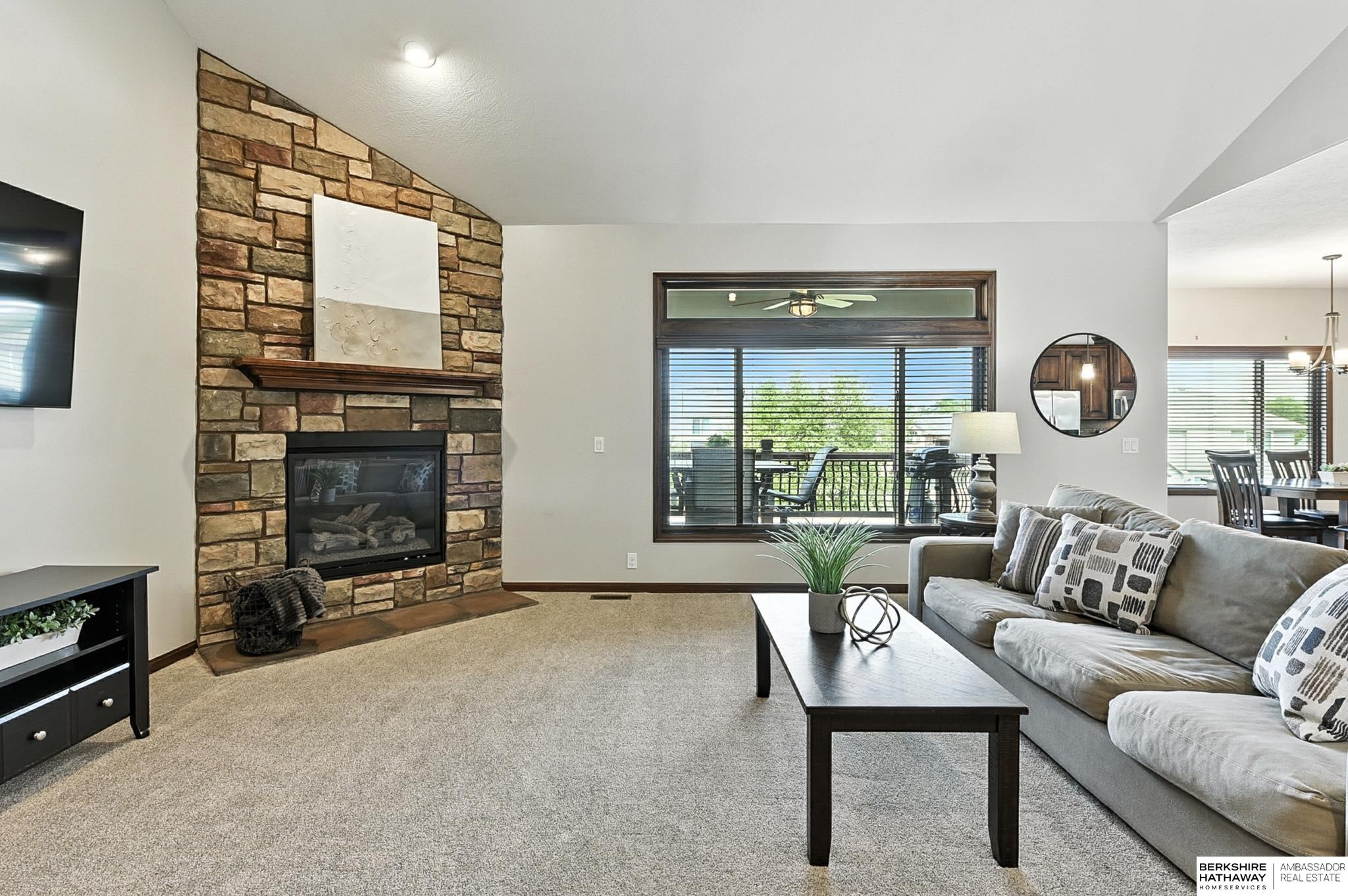 Gretna, Nebraska 68028, United States, 5 Bedrooms Bedrooms, ,3 BathroomsBathrooms,Residential,Active,213525