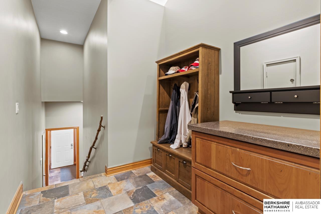 Omaha, Nebraska 68142, United States, 5 Bedrooms Bedrooms, ,4 BathroomsBathrooms,Residential,Pending,125551