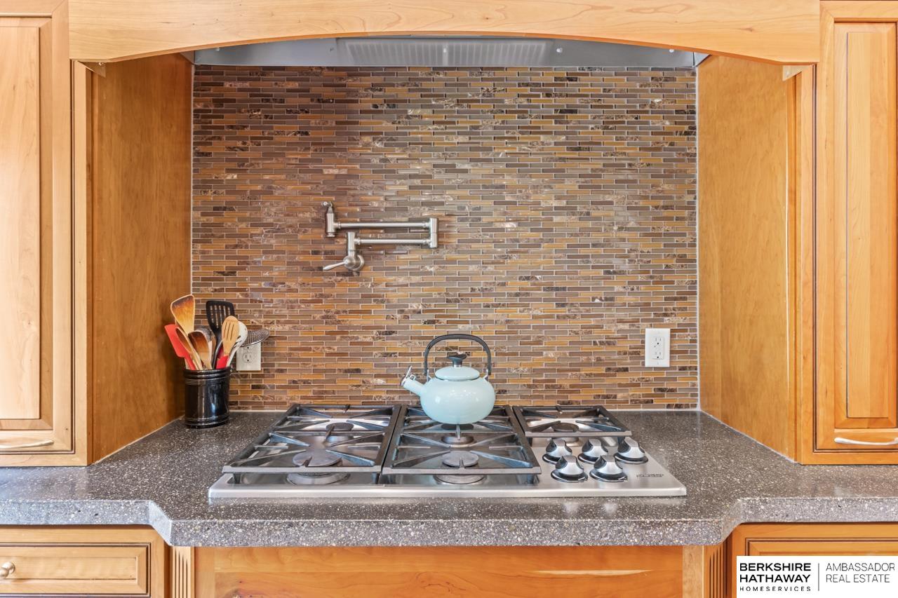 Omaha, Nebraska 68142, United States, 5 Bedrooms Bedrooms, ,4 BathroomsBathrooms,Residential,Pending,125551