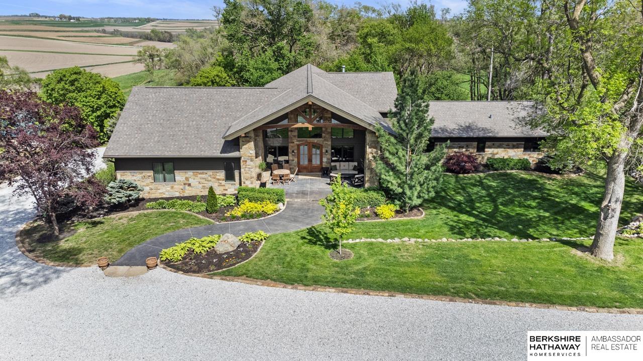 Omaha, Nebraska 68142, United States, 5 Bedrooms Bedrooms, ,4 BathroomsBathrooms,Residential,Pending,125551