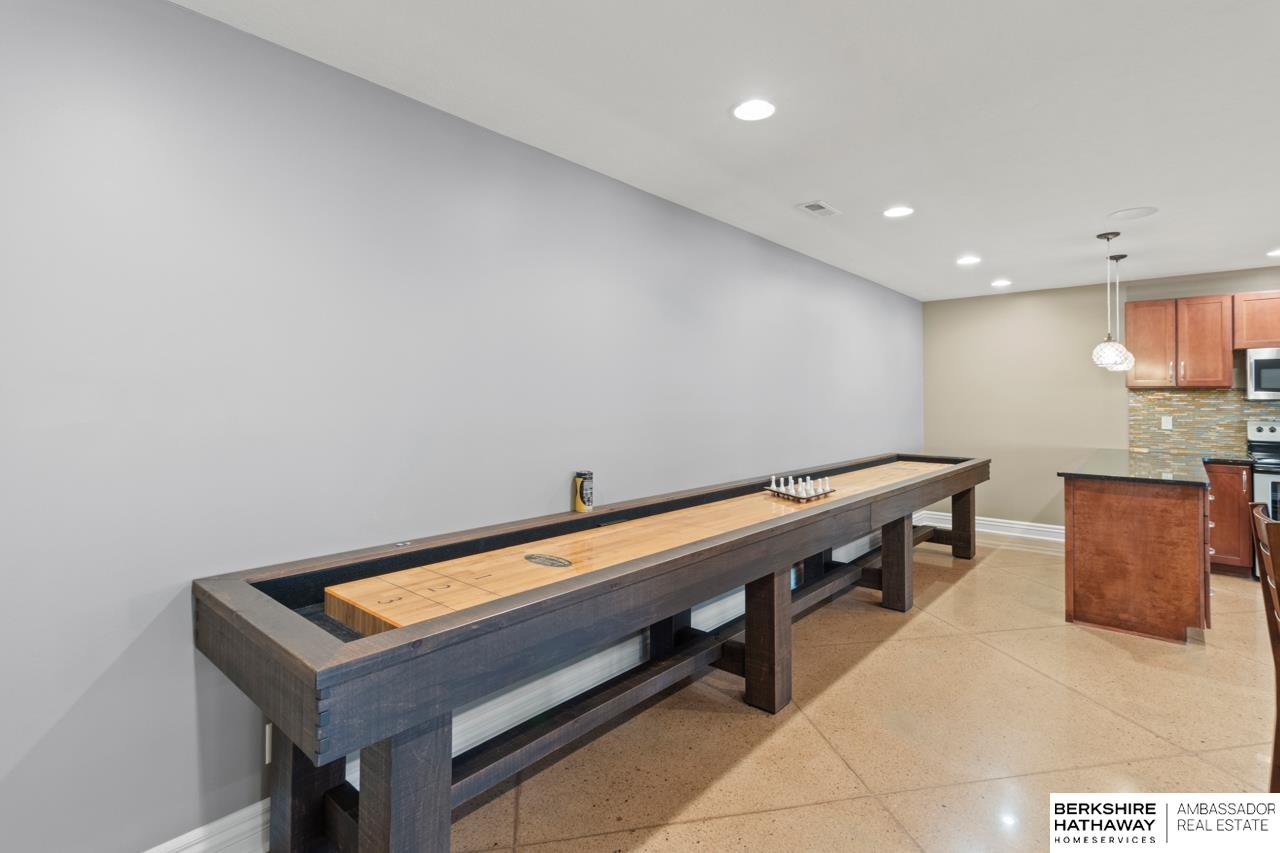 Omaha, Nebraska 68142, United States, 5 Bedrooms Bedrooms, ,4 BathroomsBathrooms,Residential,Pending,125551