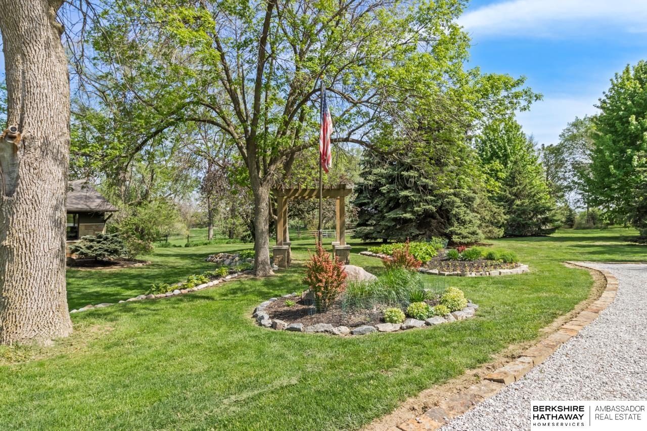 Omaha, Nebraska 68142, United States, 5 Bedrooms Bedrooms, ,4 BathroomsBathrooms,Residential,Pending,125551