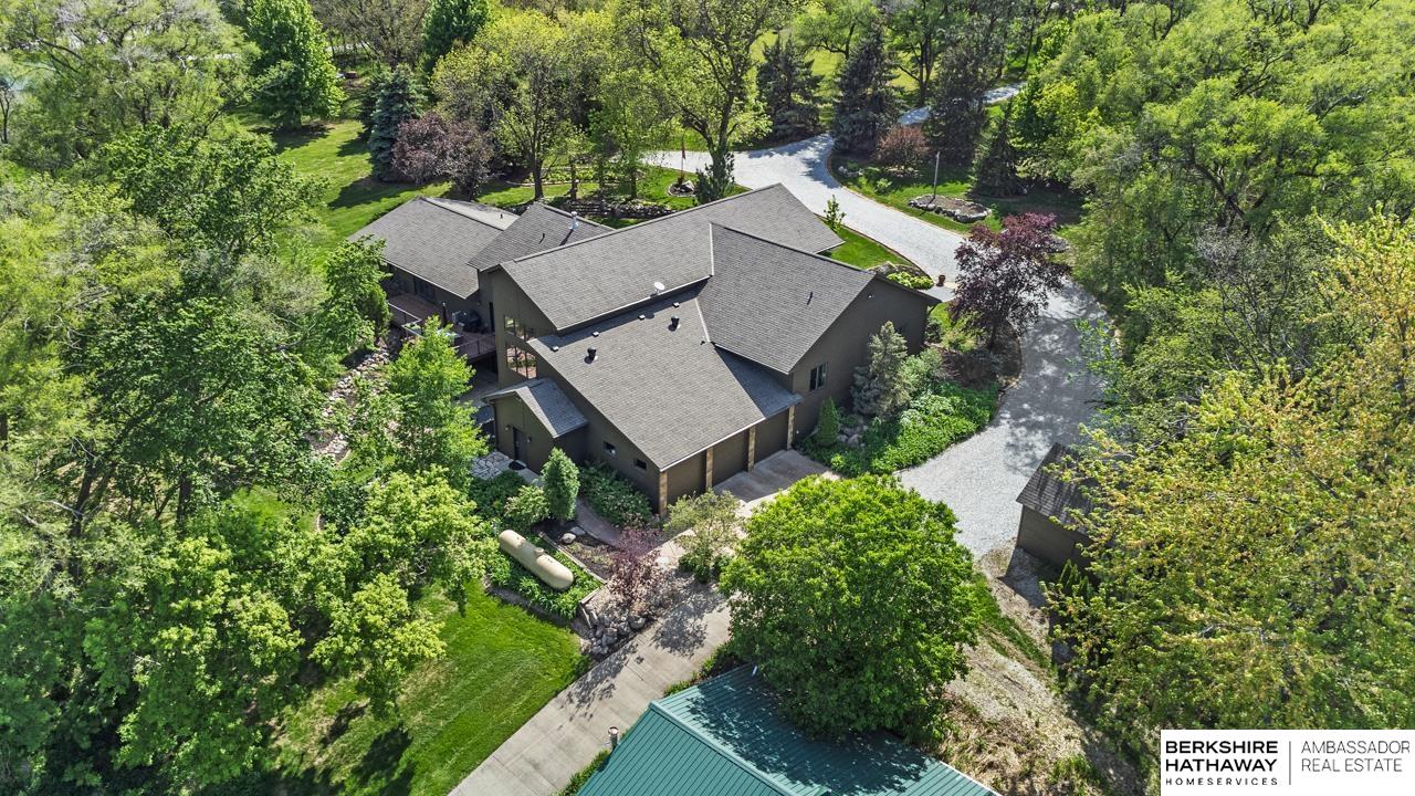 Omaha, Nebraska 68142, United States, 5 Bedrooms Bedrooms, ,4 BathroomsBathrooms,Residential,Pending,125551