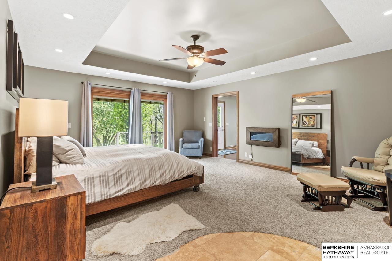 Omaha, Nebraska 68142, United States, 5 Bedrooms Bedrooms, ,4 BathroomsBathrooms,Residential,Pending,125551