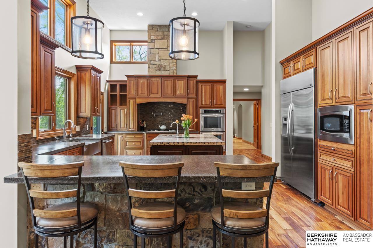 Omaha, Nebraska 68142, United States, 5 Bedrooms Bedrooms, ,4 BathroomsBathrooms,Residential,Pending,125551